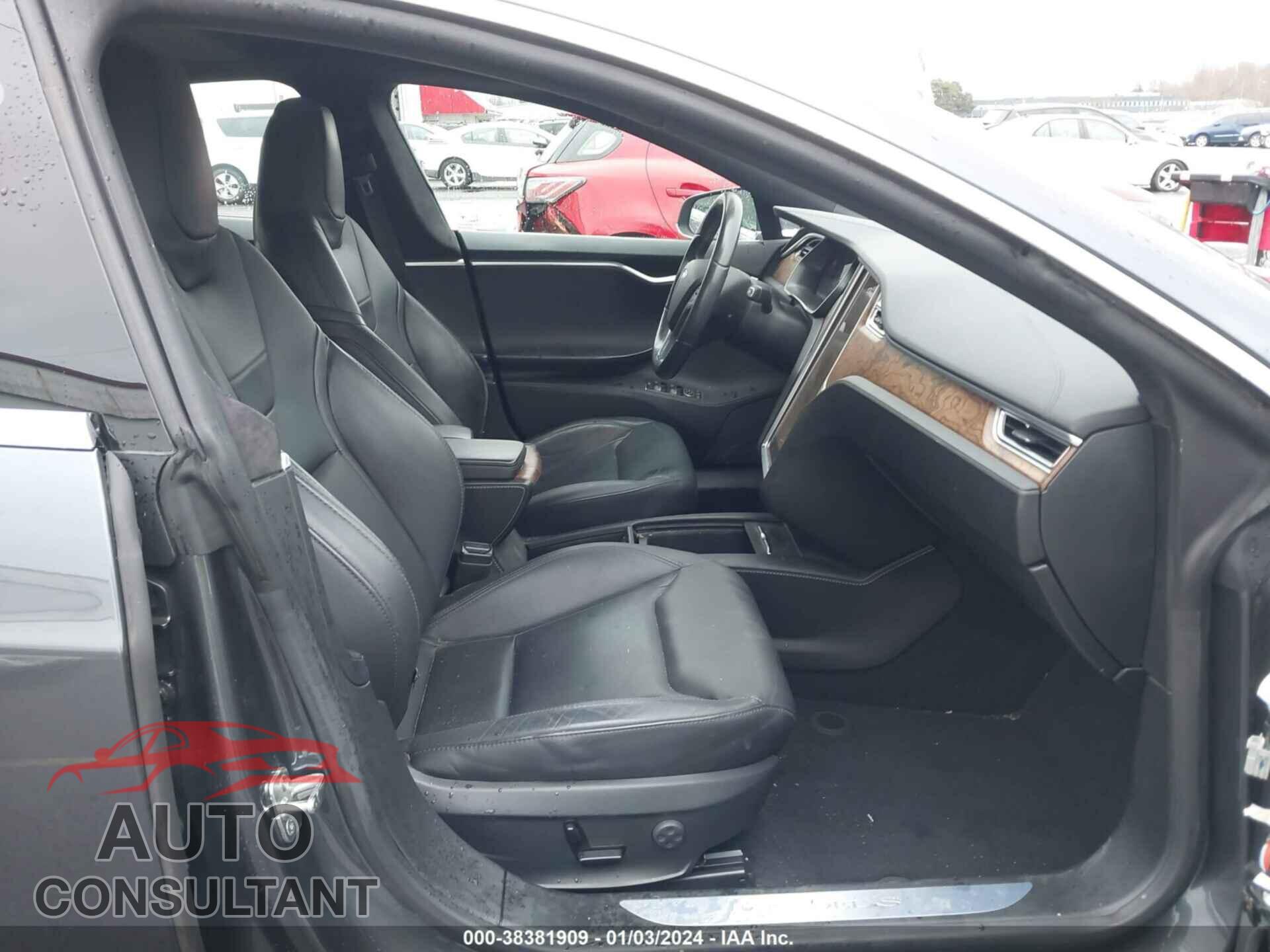 TESLA MODEL S 2016 - 5YJSA1E25GF176625