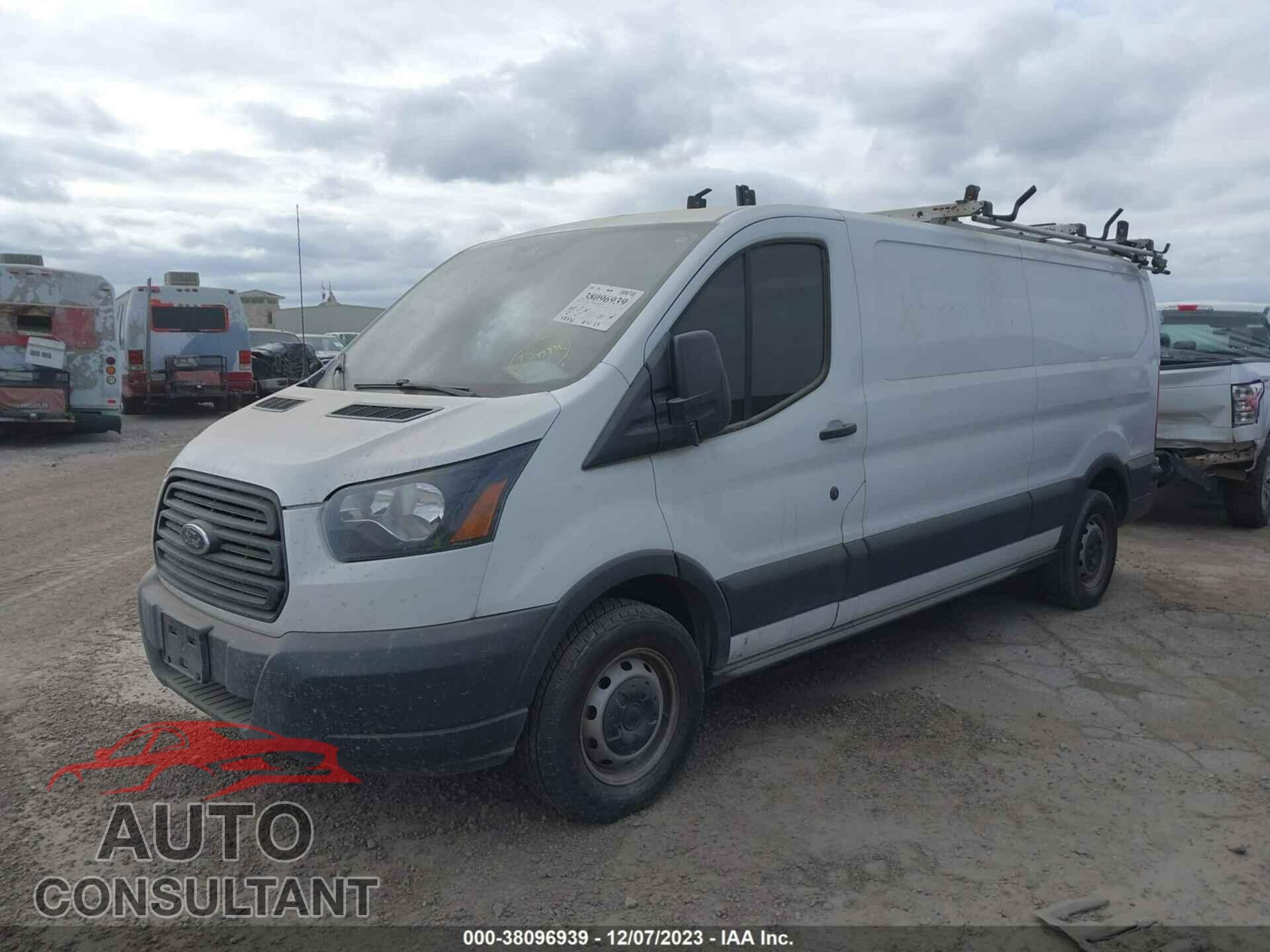 FORD TRANSIT-250 2017 - 1FTYR2YM6HKB51954