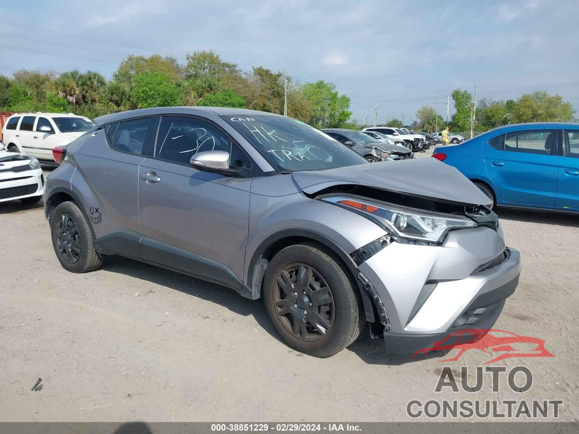 TOYOTA C-HR 2019 - JTNKHMBX6K1035119