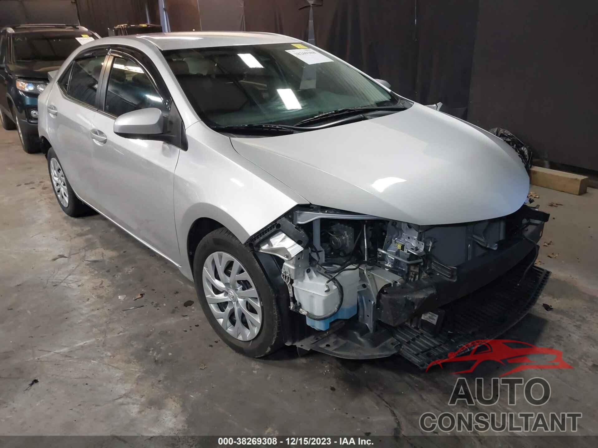 TOYOTA COROLLA 2018 - 5YFBURHE7JP754196