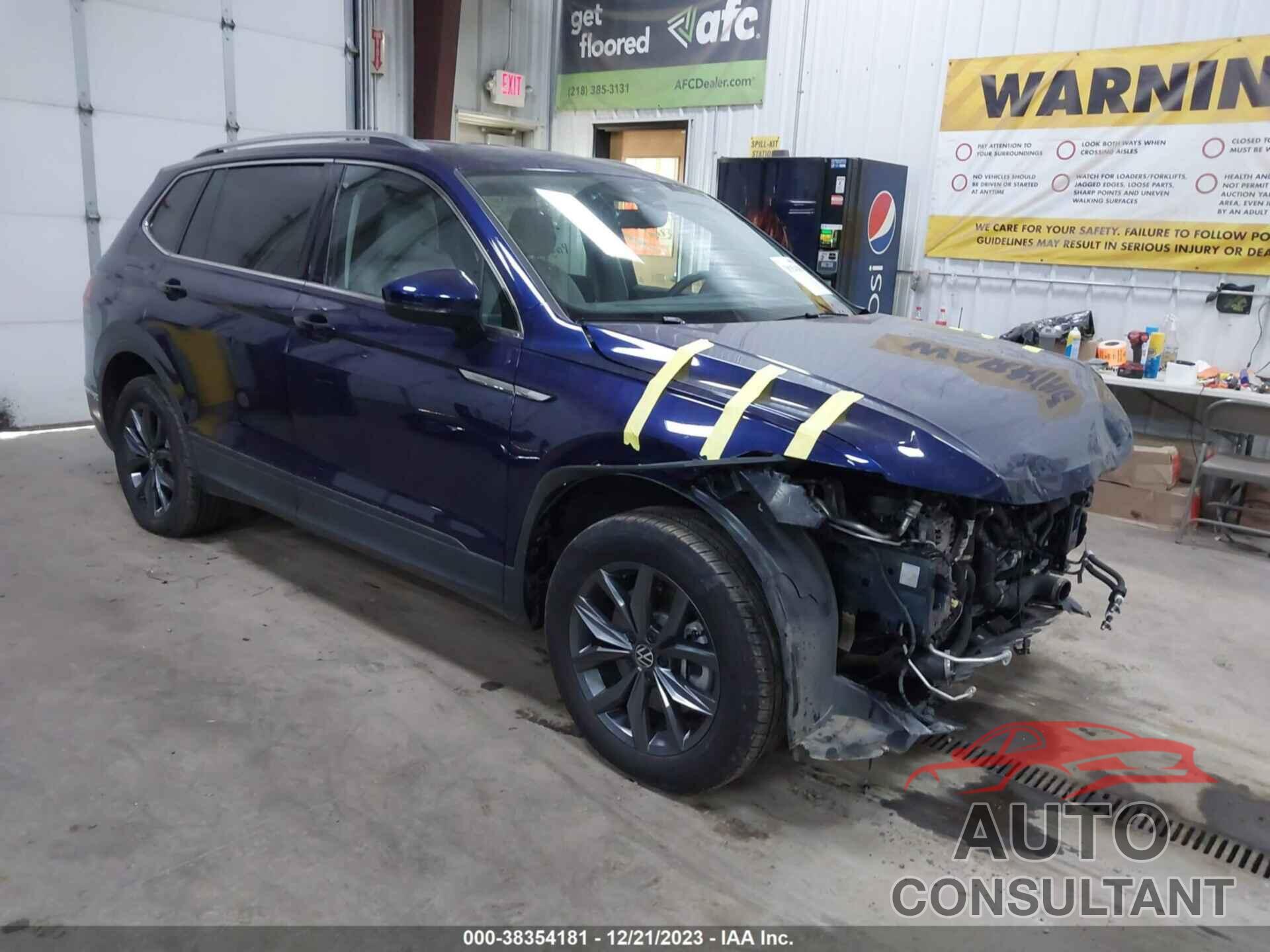 VOLKSWAGEN TIGUAN 2022 - 3VV2B7AX0NM130681