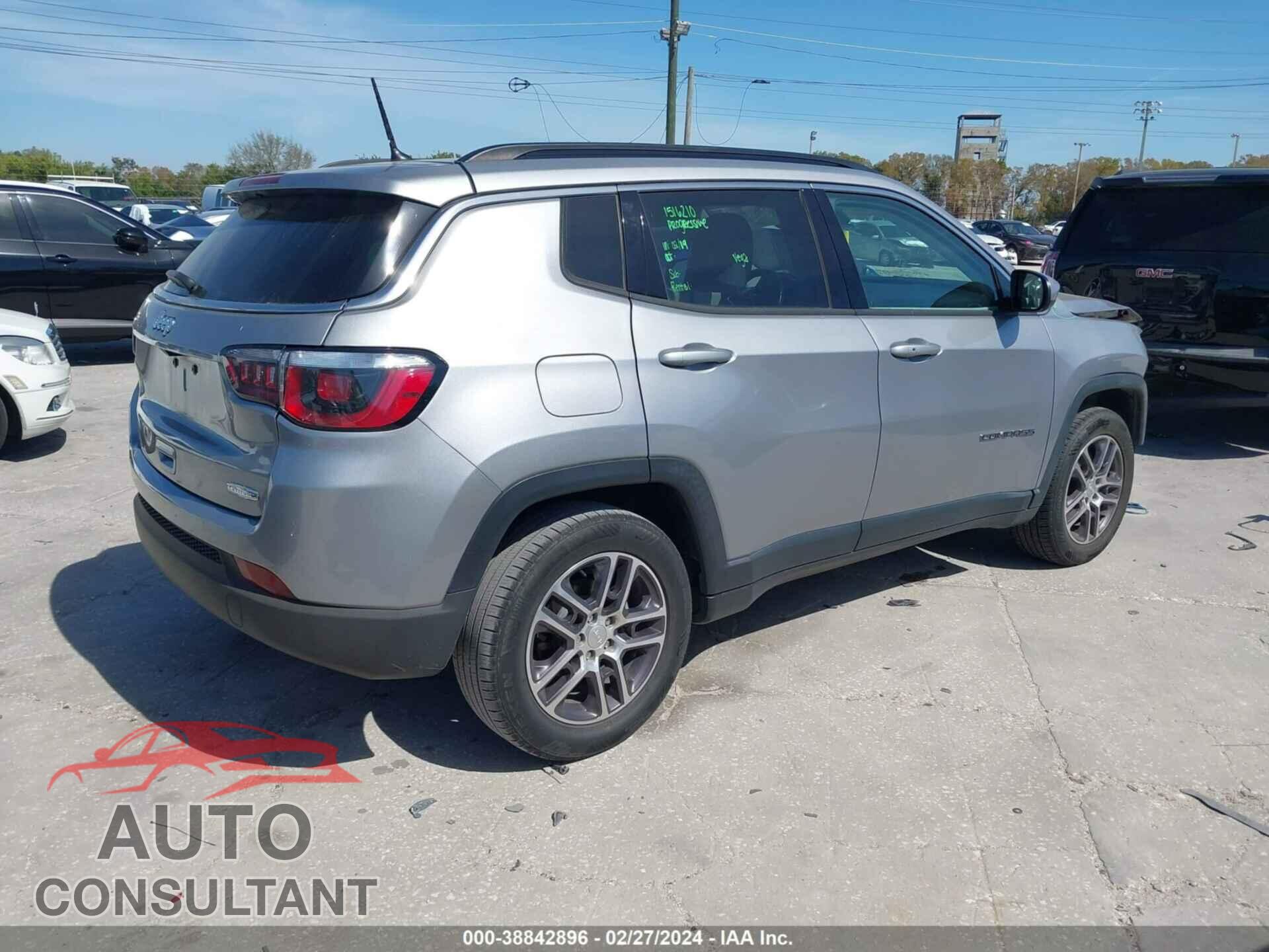 JEEP COMPASS 2018 - 3C4NJCBB6JT468080