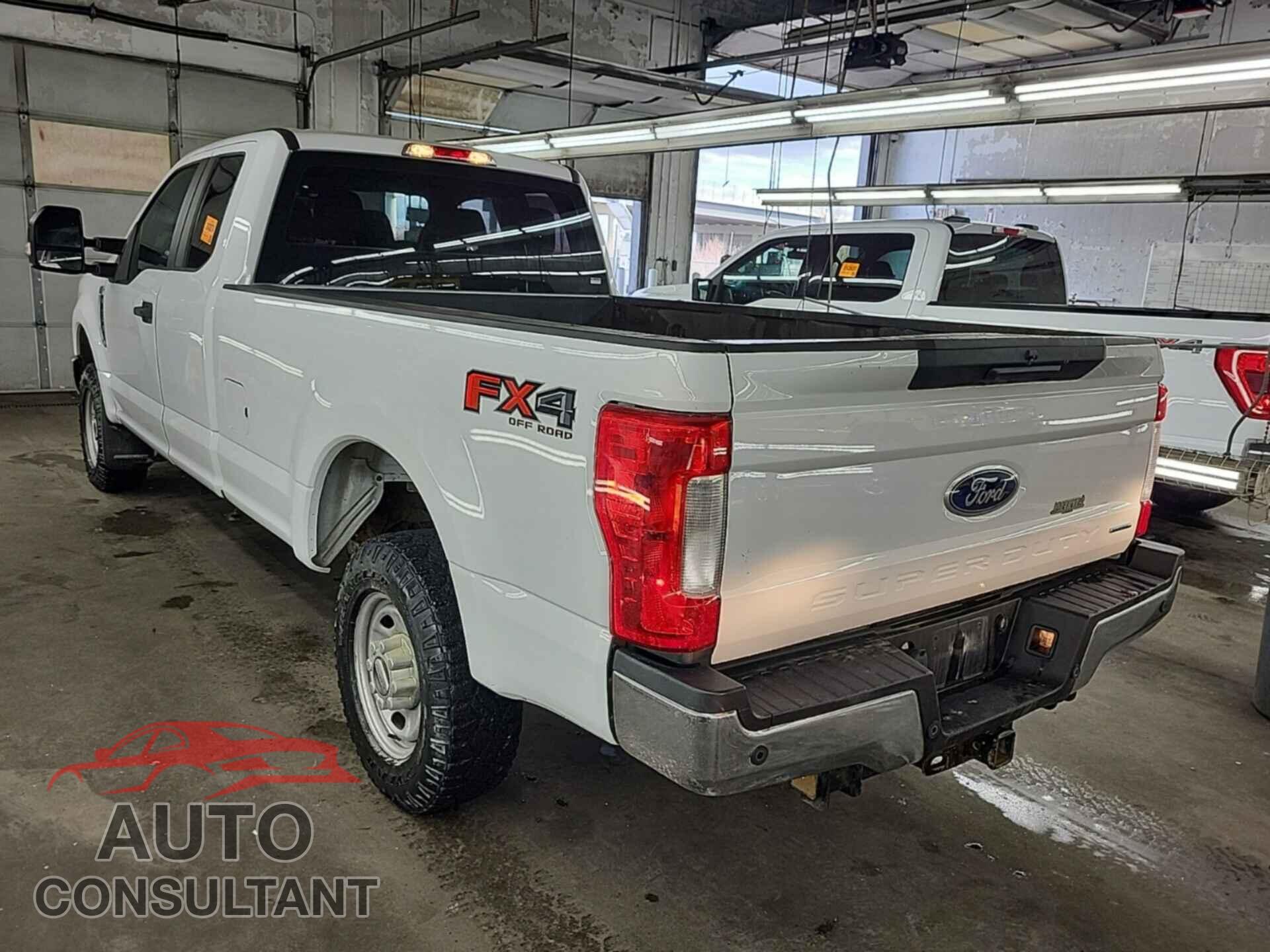FORD F-250 2017 - 1FT7X2B64HEE87029