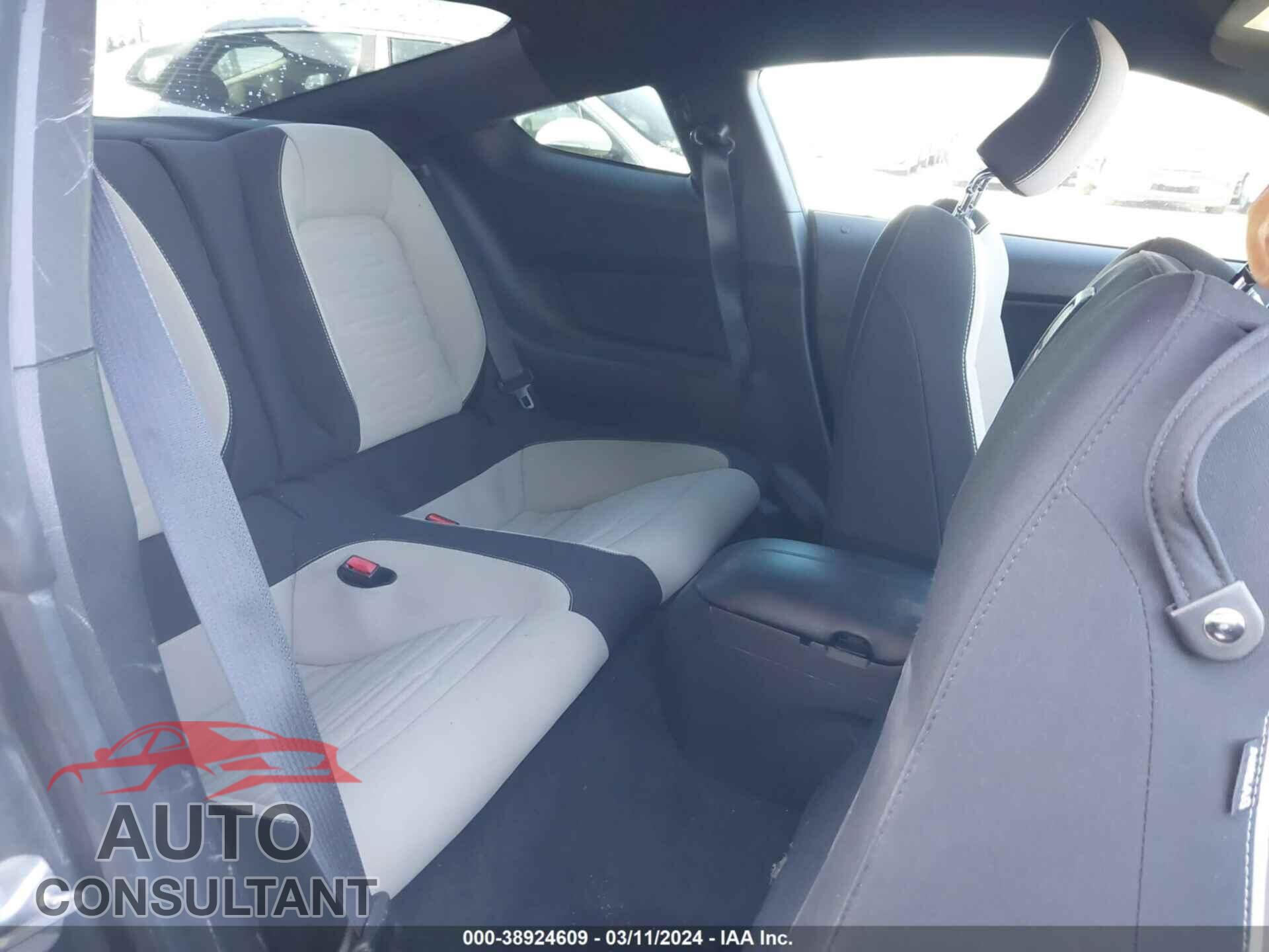 FORD MUSTANG 2017 - 1FA6P8TH9H5213751