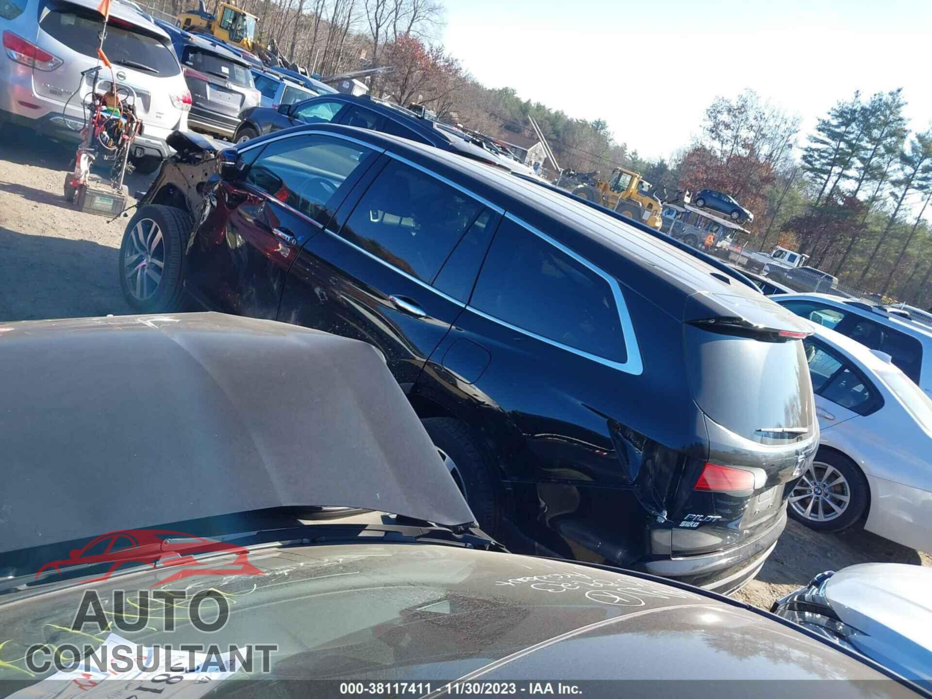 HONDA PILOT 2017 - 5FNYF6H93HB052761