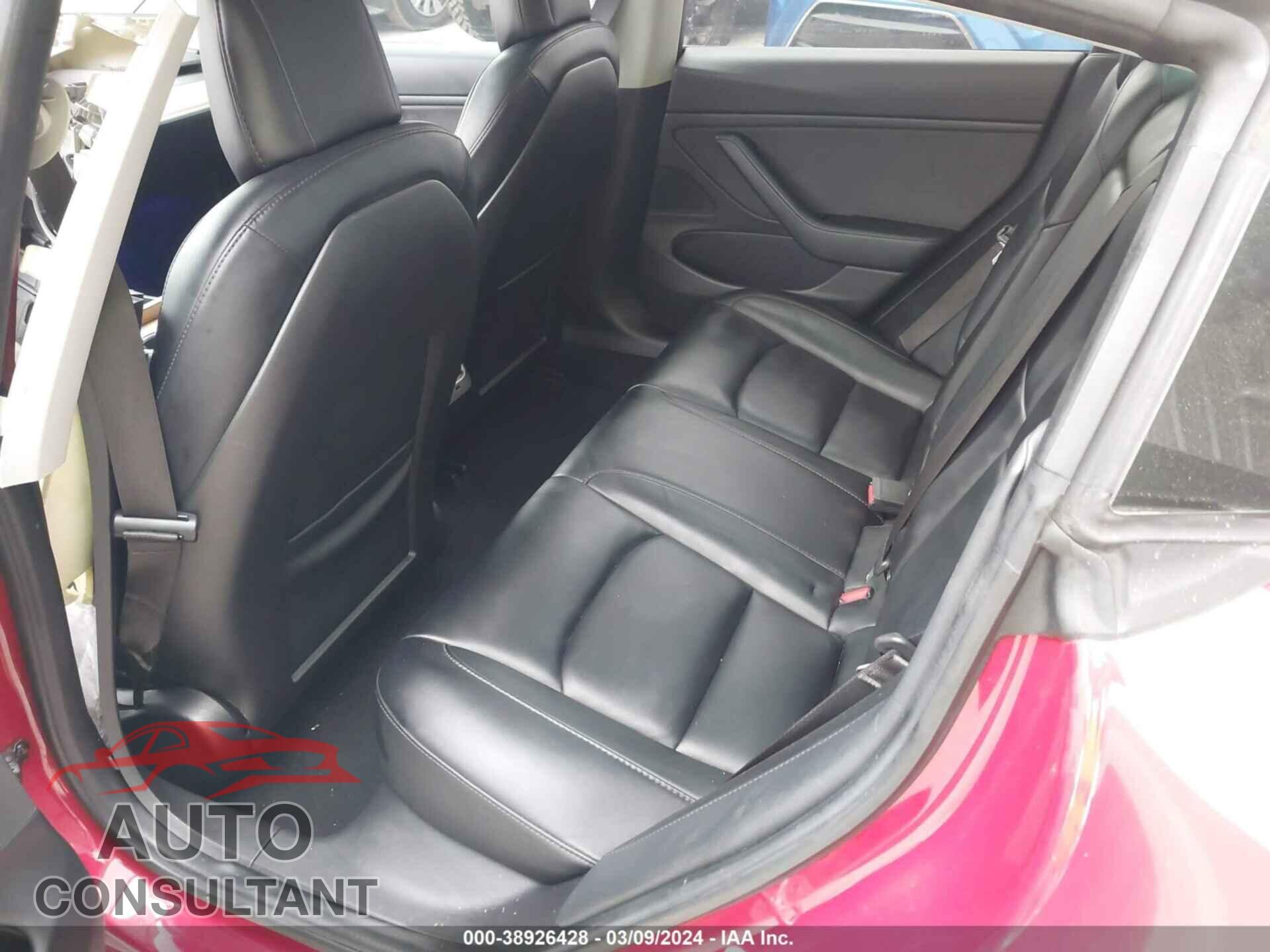TESLA MODEL 3 2018 - 5YJ3E1EA9JF058505