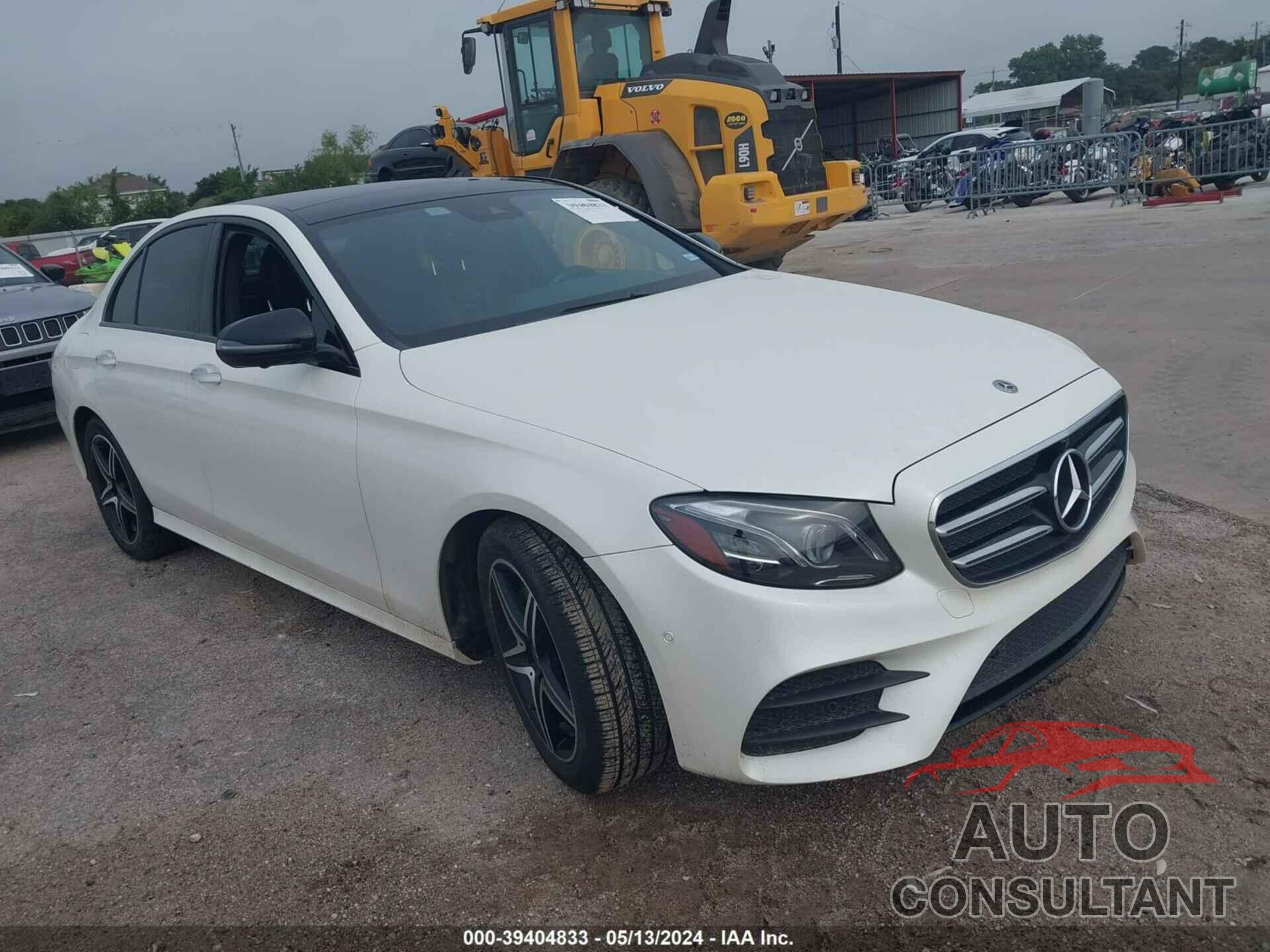 MERCEDES-BENZ E 300 2019 - WDDZF4JB7KA512807