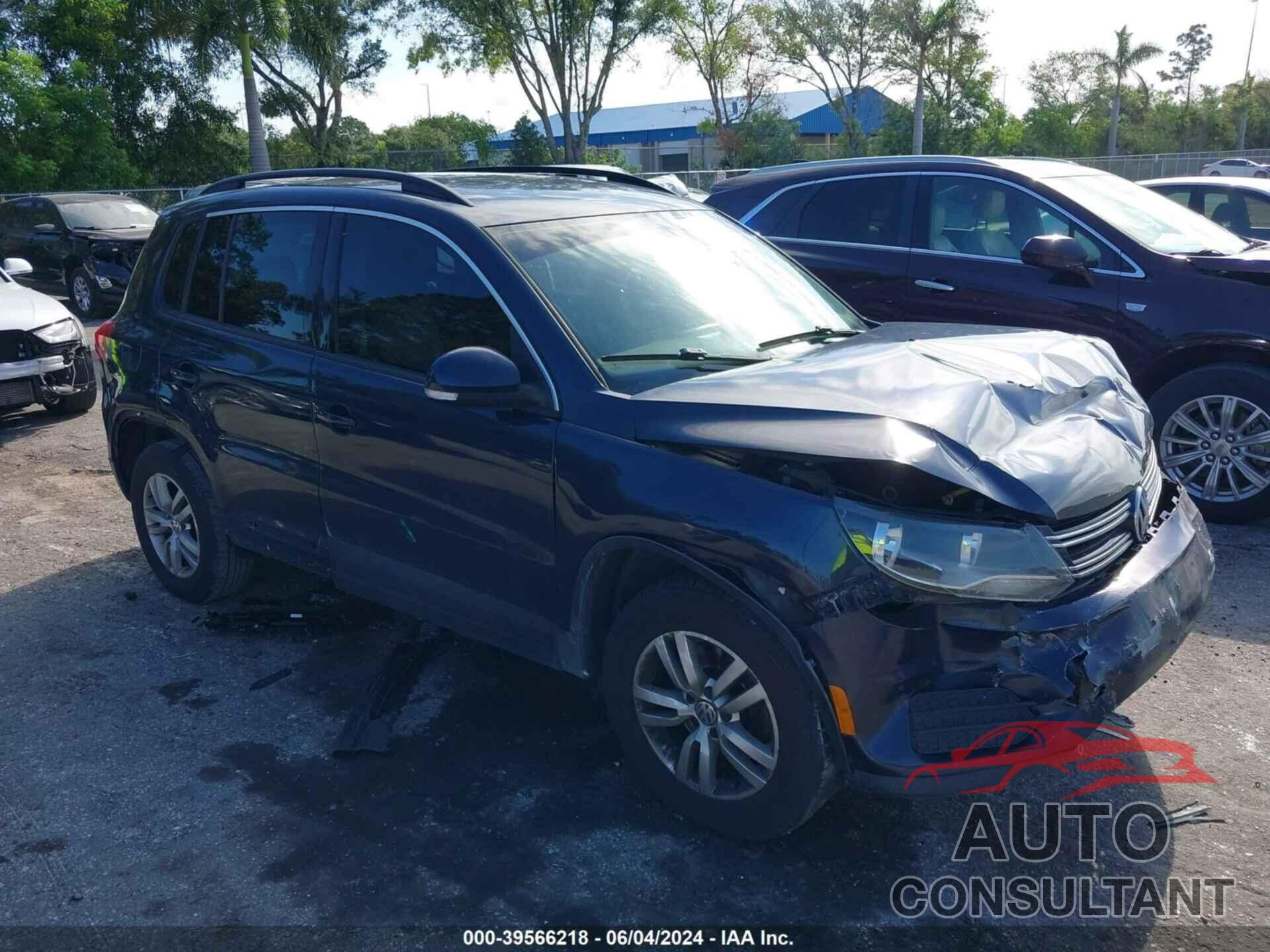 VOLKSWAGEN TIGUAN 2016 - WVGBV7AX4GW587658