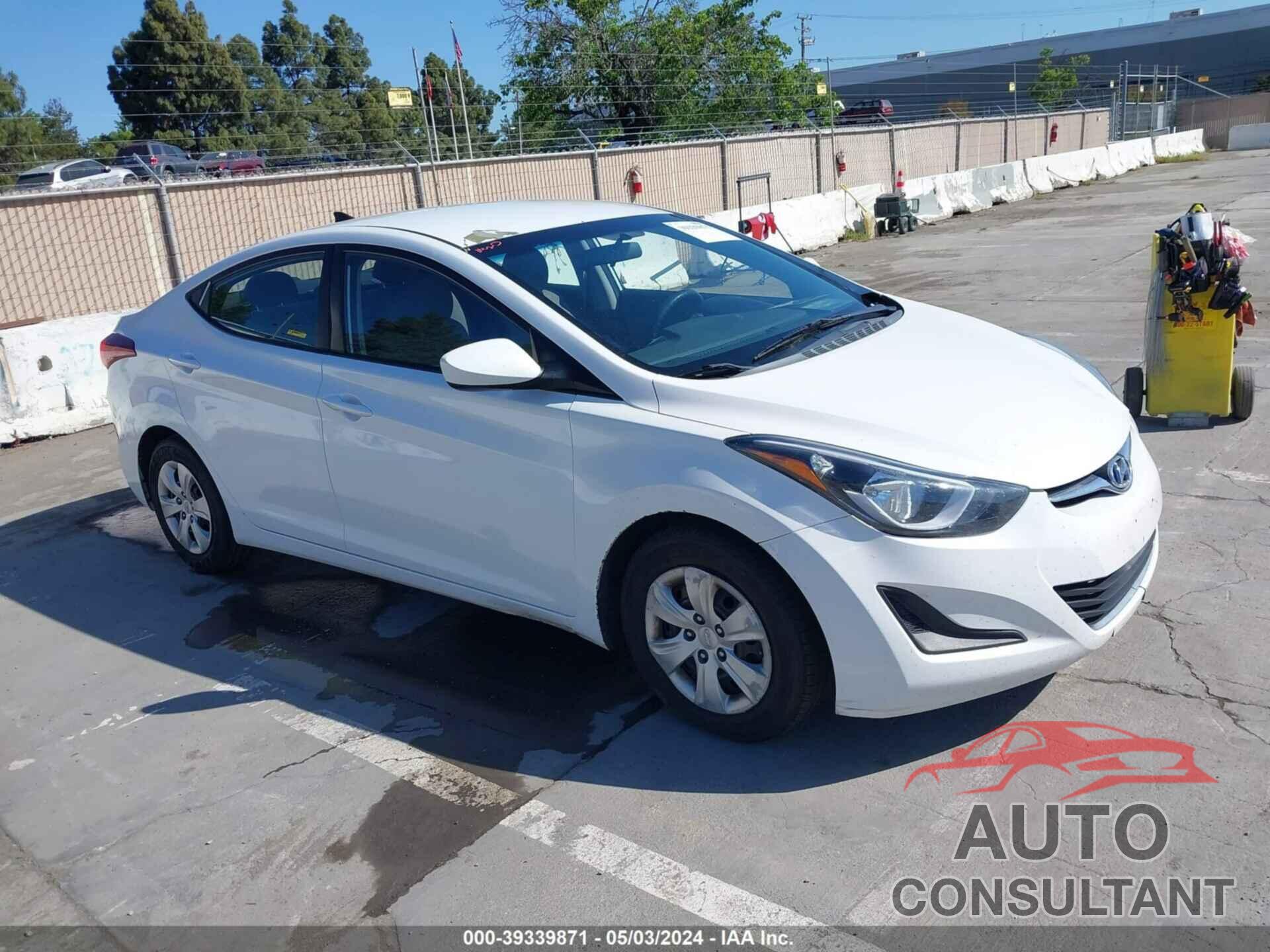 HYUNDAI ELANTRA 2016 - 5NPDH4AE3GH767785