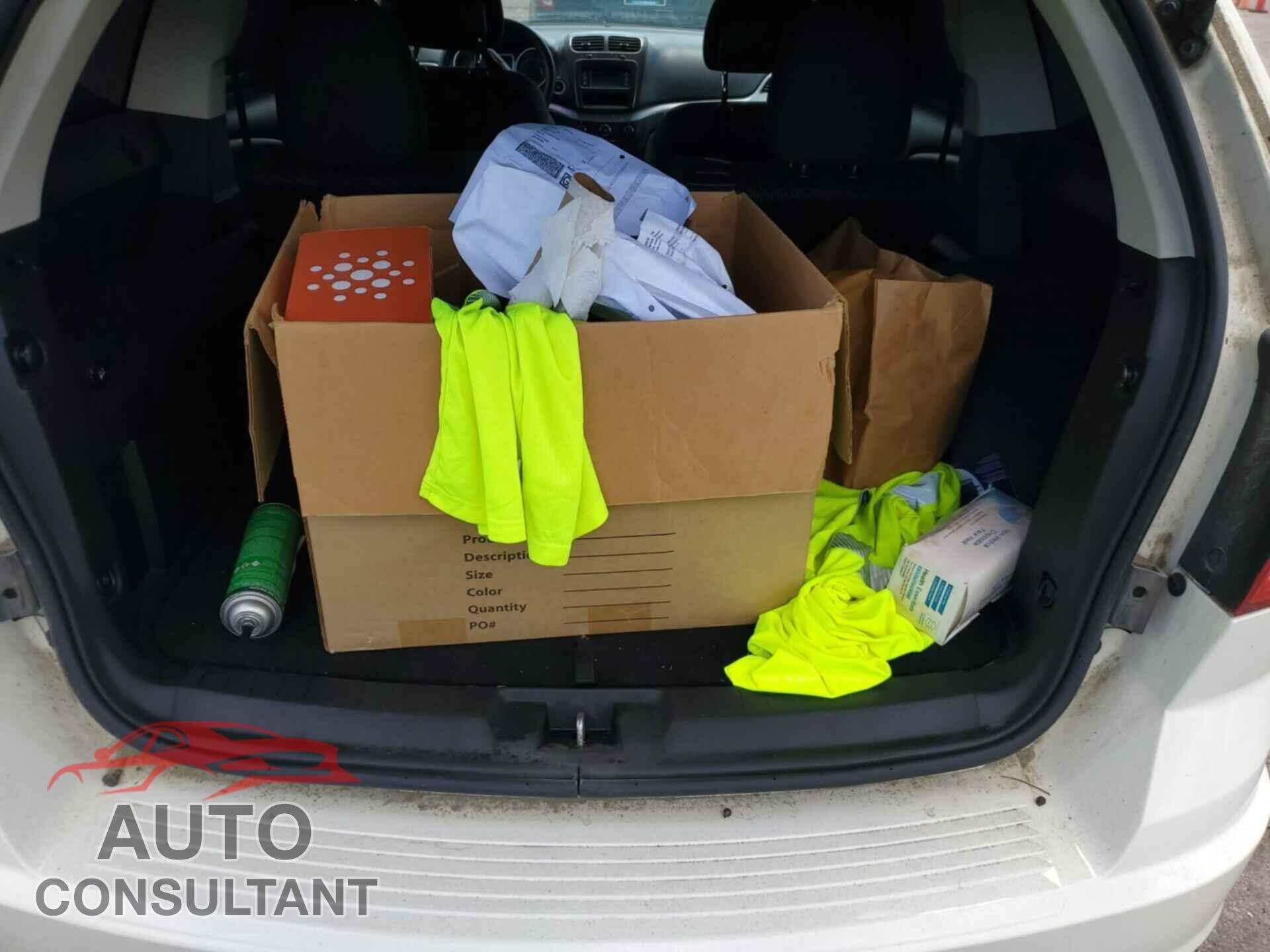 DODGE JOURNEY 2017 - 3C4PDCAB8HT676599