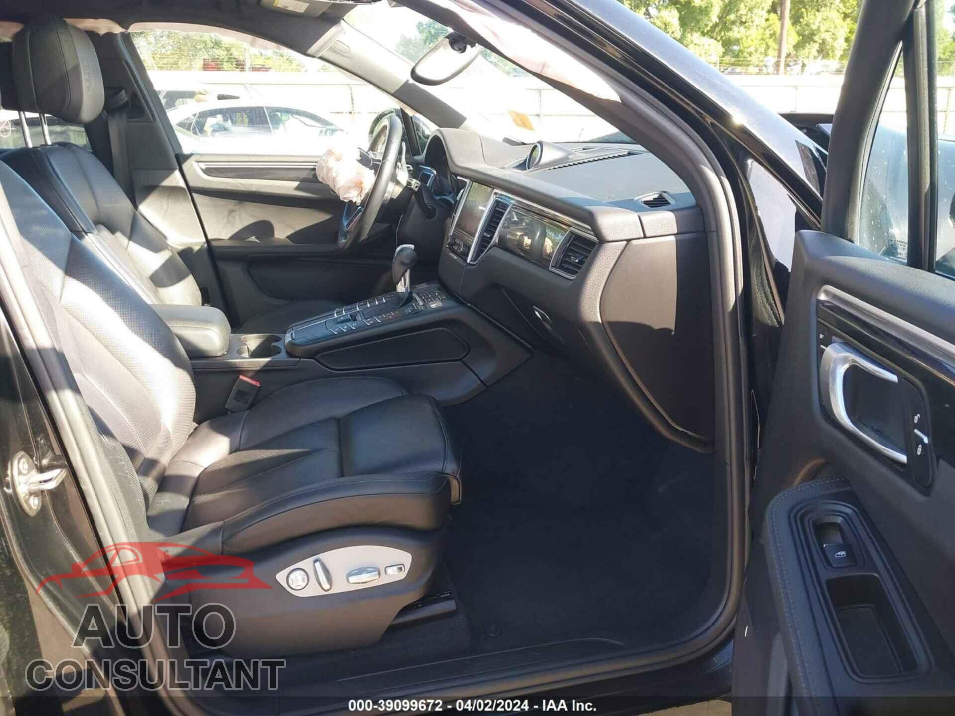 PORSCHE MACAN 2017 - WP1AA2A52HLB82977