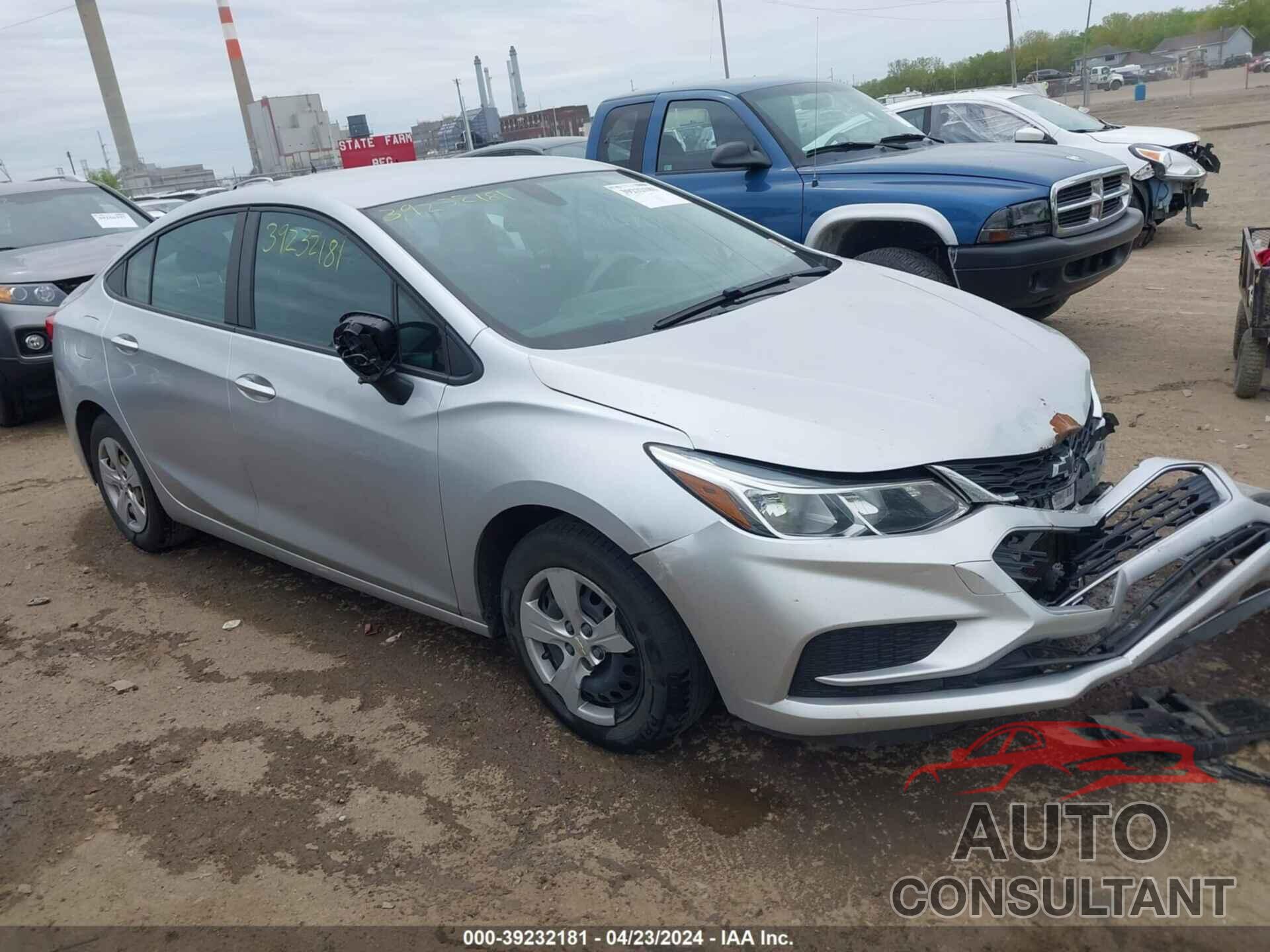 CHEVROLET CRUZE 2018 - 1G1BC5SM9J7226097