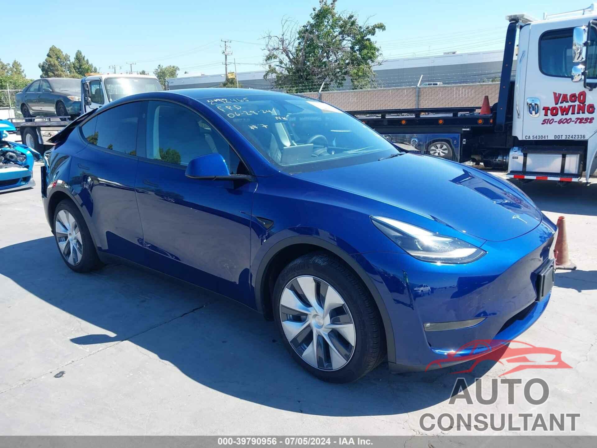 TESLA MODEL Y 2024 - 7SAYGDEE5RF002368