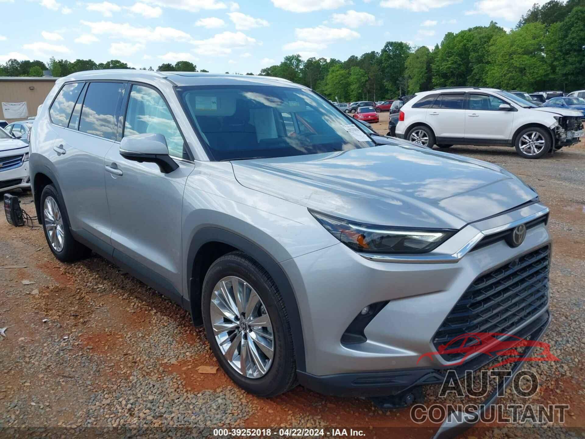 TOYOTA GRAND HIGHLANDER 2024 - 5TDAAAB56RS018402