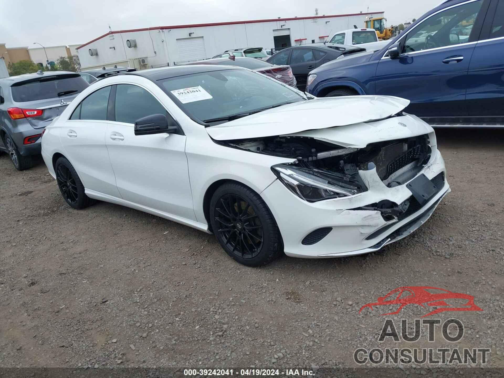 MERCEDES-BENZ CLA 2019 - WDDSJ4GB5KN724167