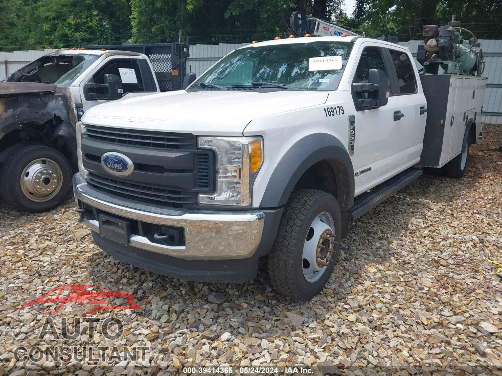 FORD F-450 CHASSIS 2017 - 1FD0W4HT4HEE18026
