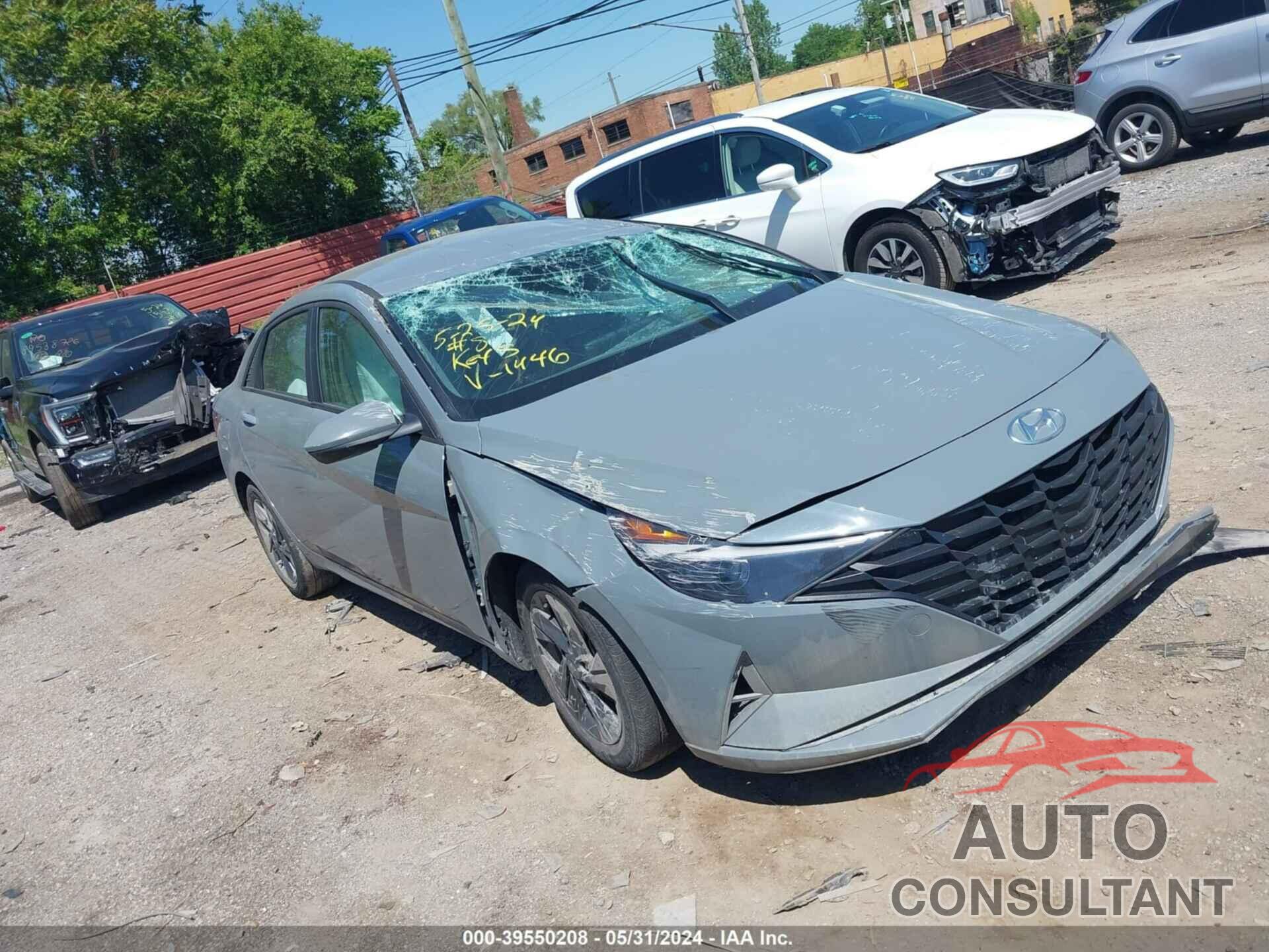 HYUNDAI ELANTRA 2022 - KMHLM4AG4NU311446