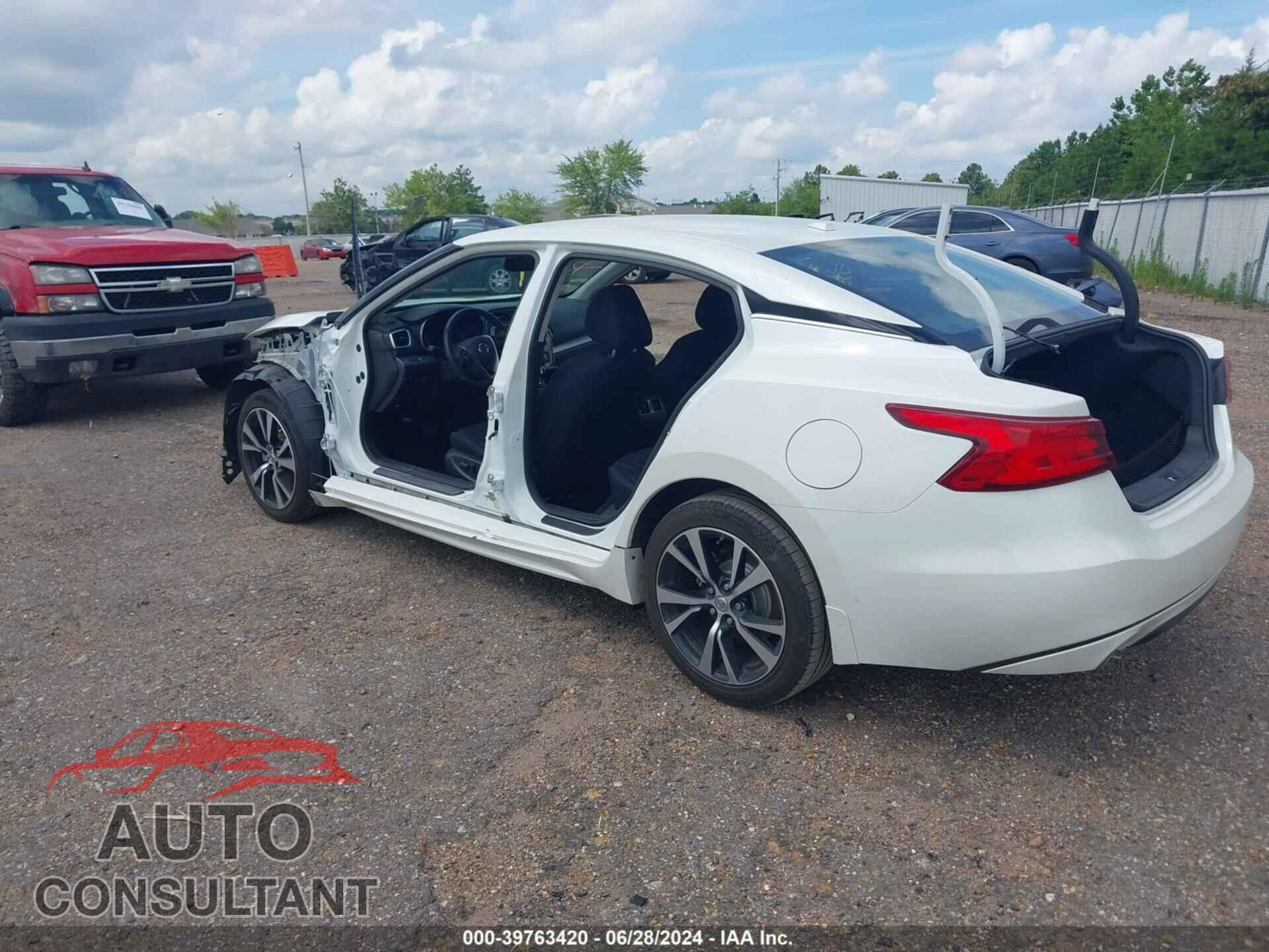 NISSAN MAXIMA 2018 - 1N4AA6AP1JC395103