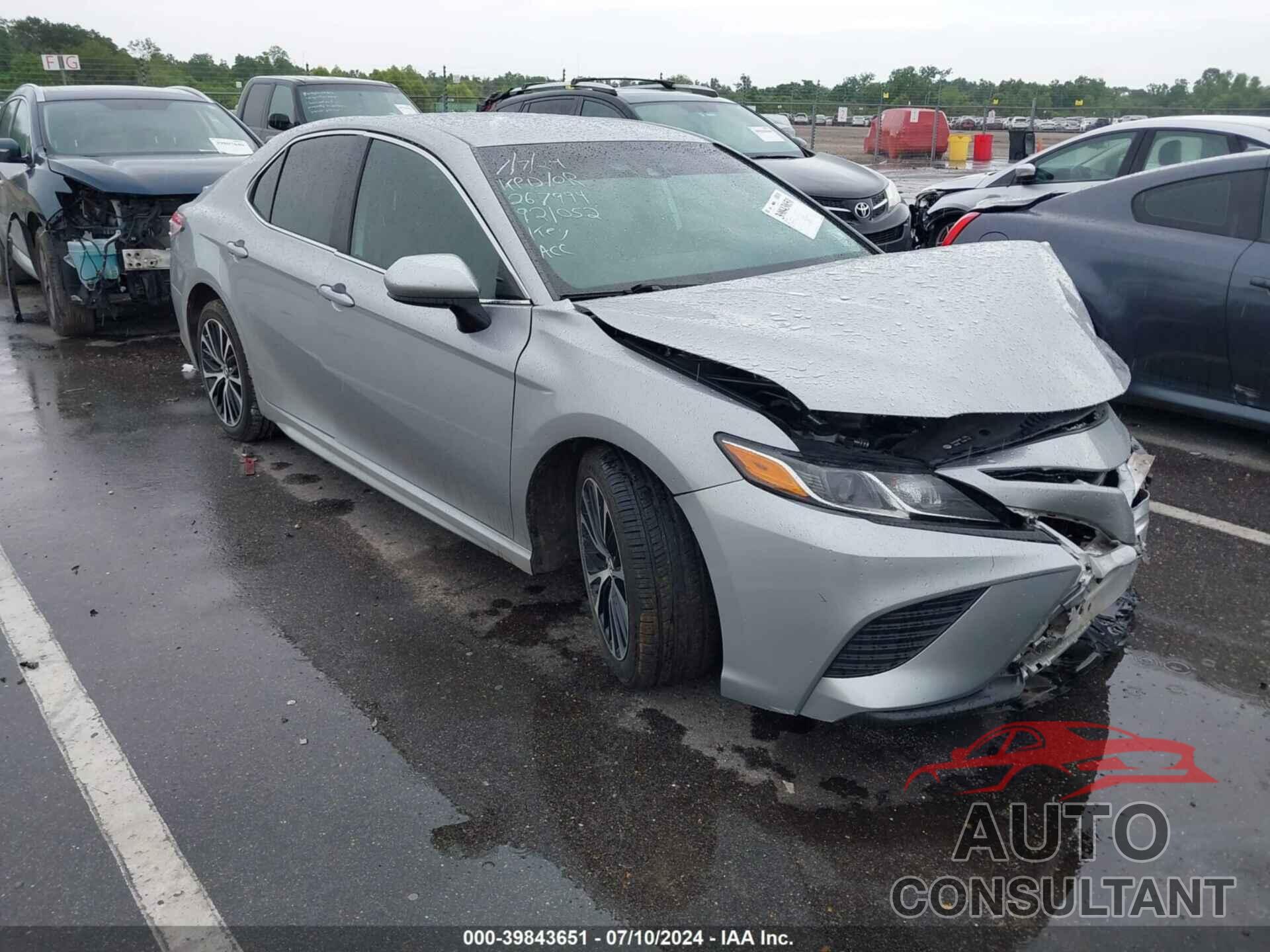 TOYOTA CAMRY 2020 - 4T1G11AK6LU921052