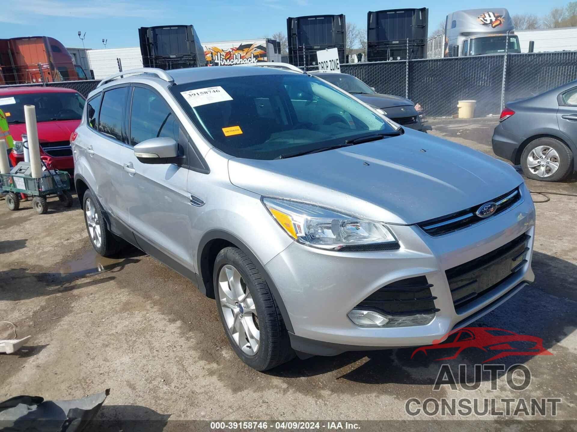 FORD ESCAPE 2016 - 1FMCU9J91GUC42202