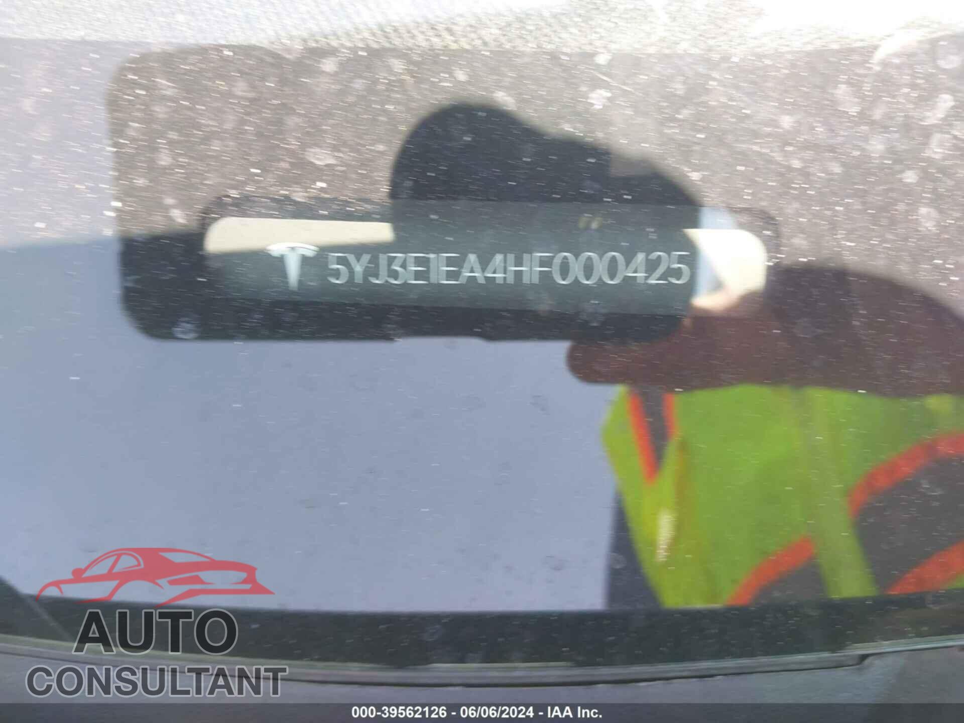 TESLA MODEL 3 2017 - 5YJ3E1EA4HF000425