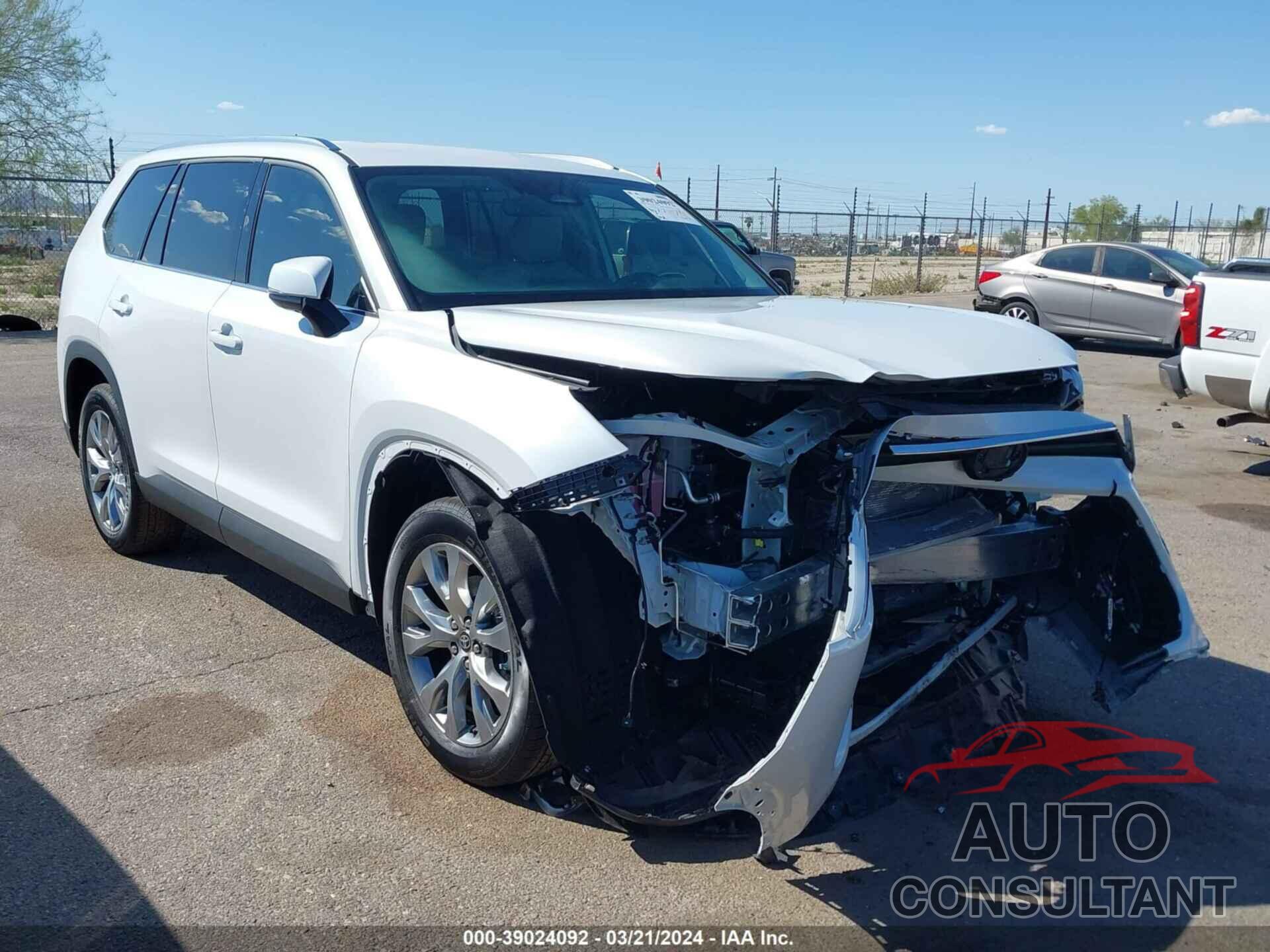 TOYOTA GRAND HIGHLANDER 2024 - 5TDACAB51RS011240