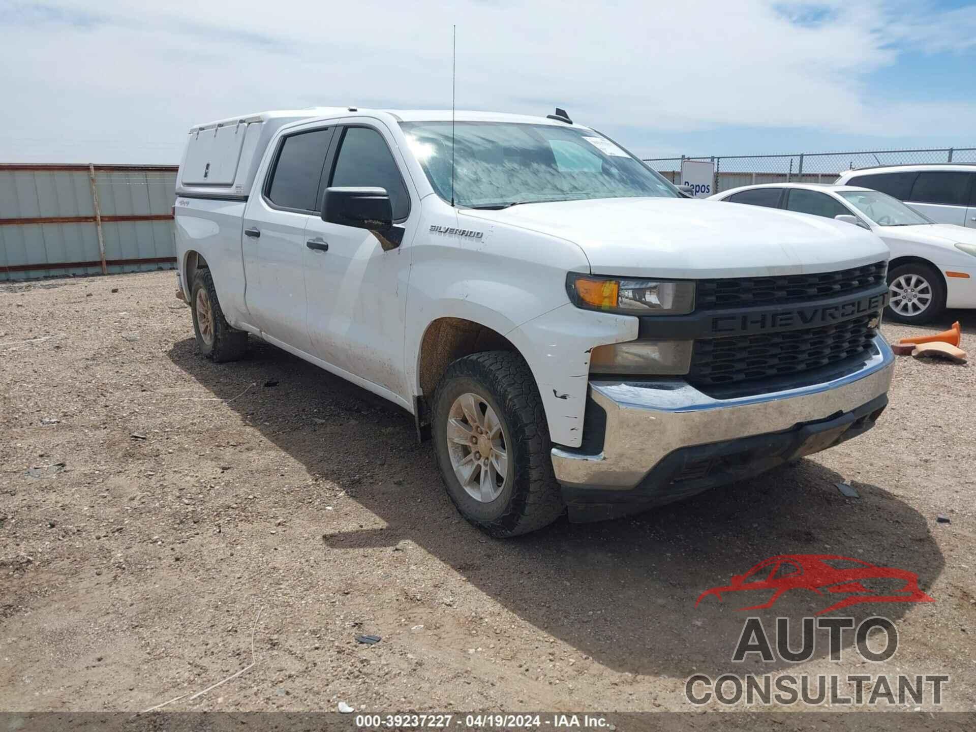 CHEVROLET SILVERADO 1500 2019 - 1GCUYAEF4KZ232323