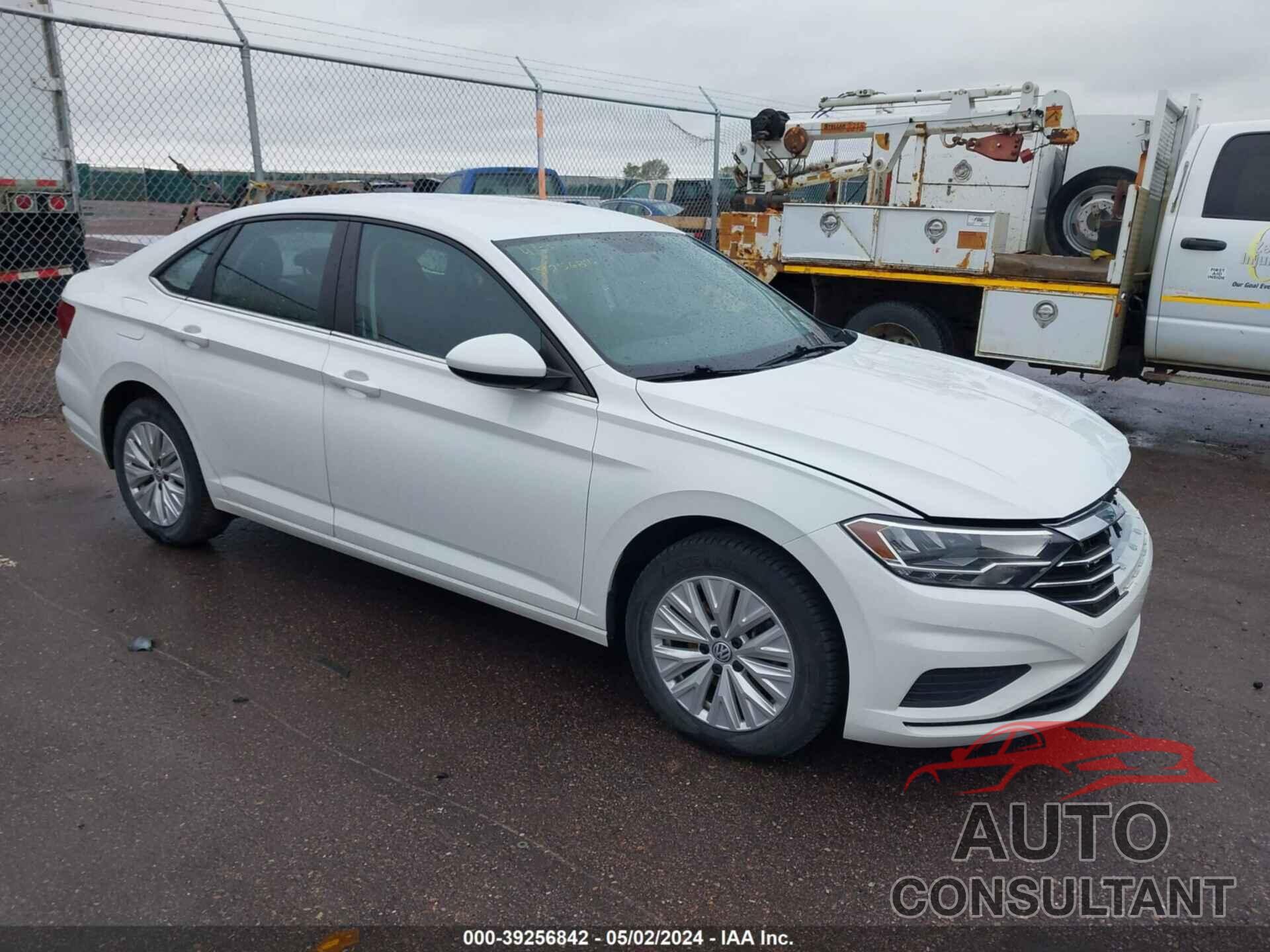 VOLKSWAGEN JETTA 2019 - 3VWC57BU4KM060805