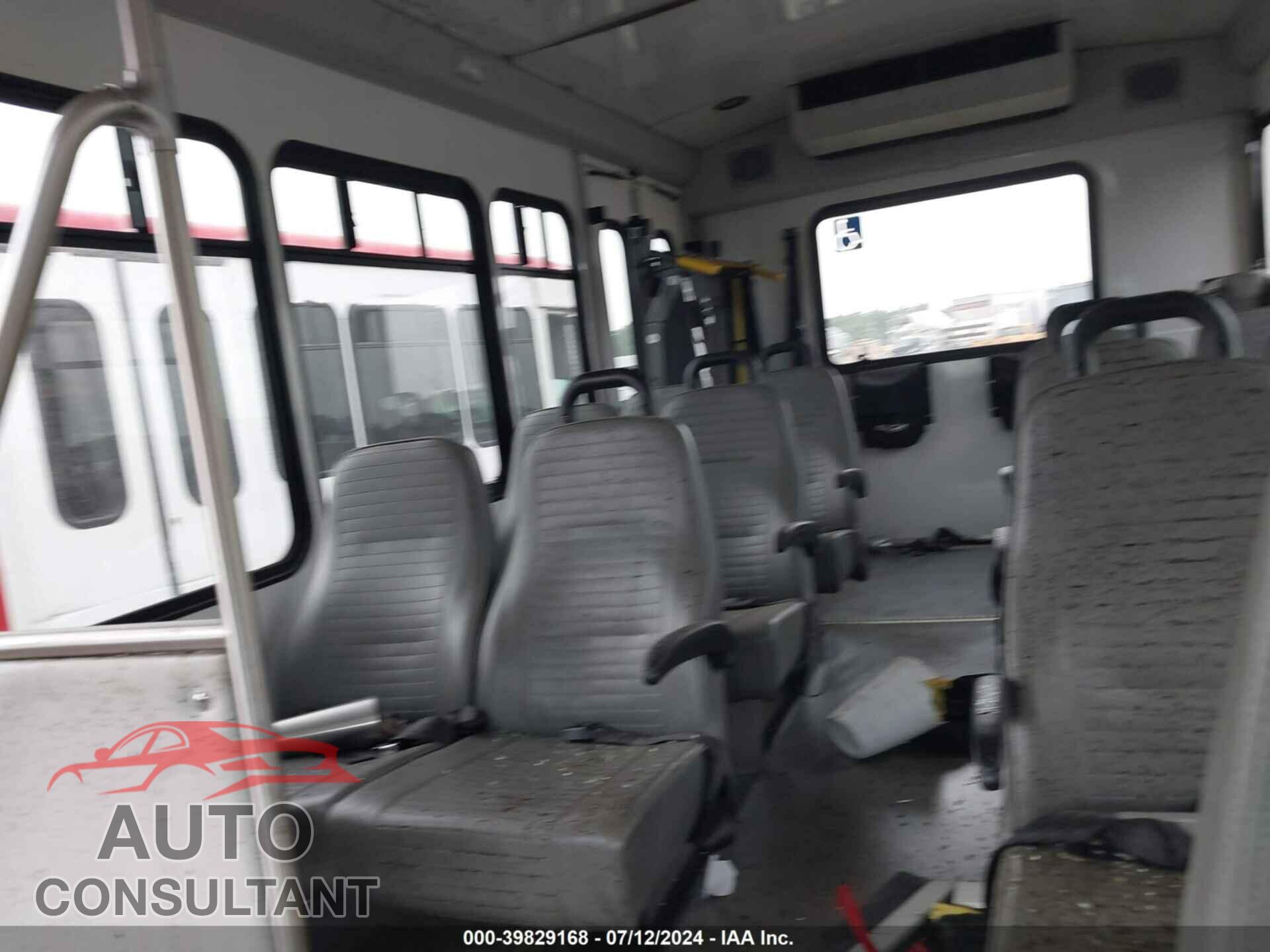 FORD E-350 CUTAWAY 2019 - 1FDEE3FSXKDC21548