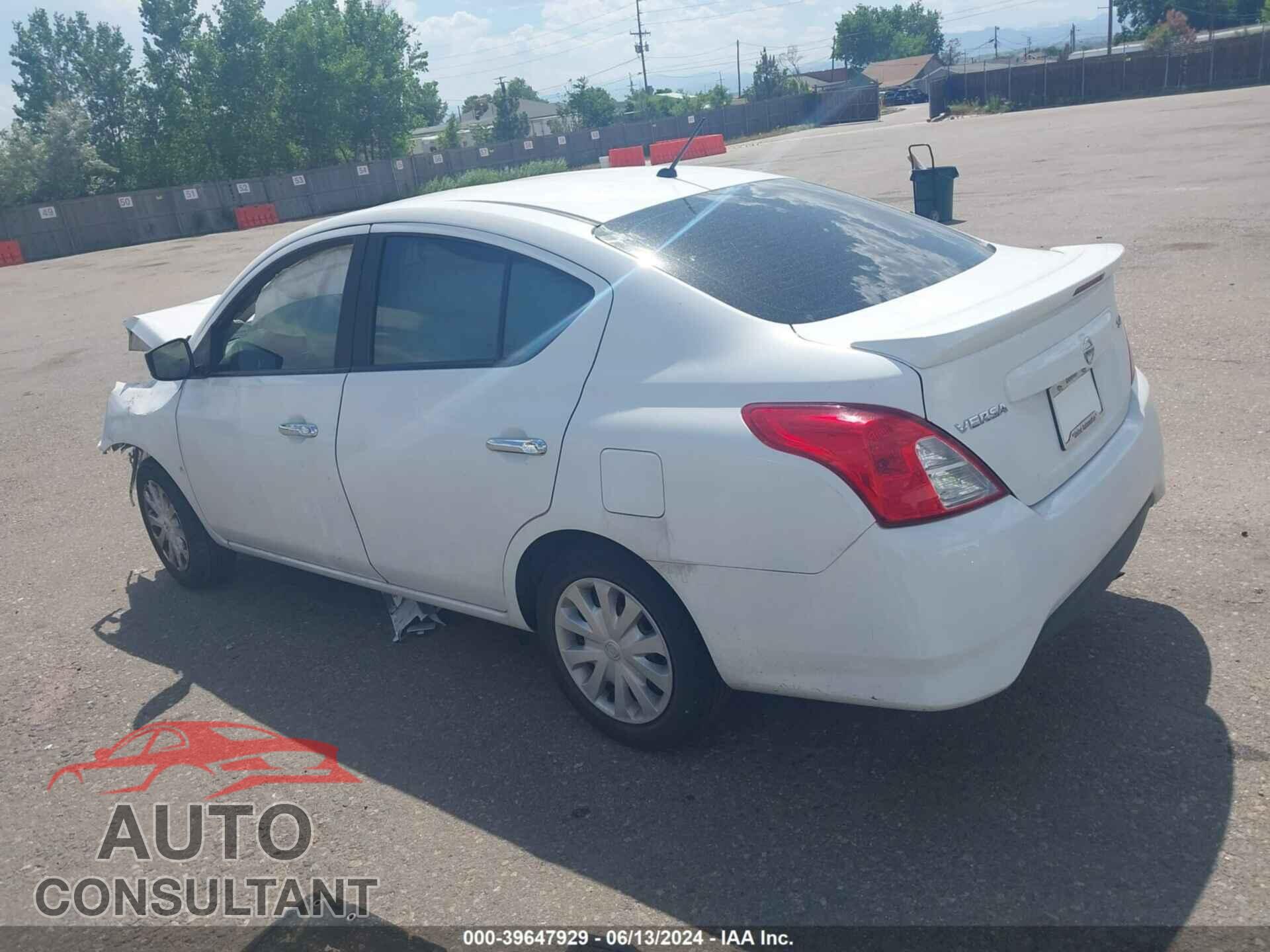 NISSAN VERSA 2019 - 3N1CN7AP3KL850989