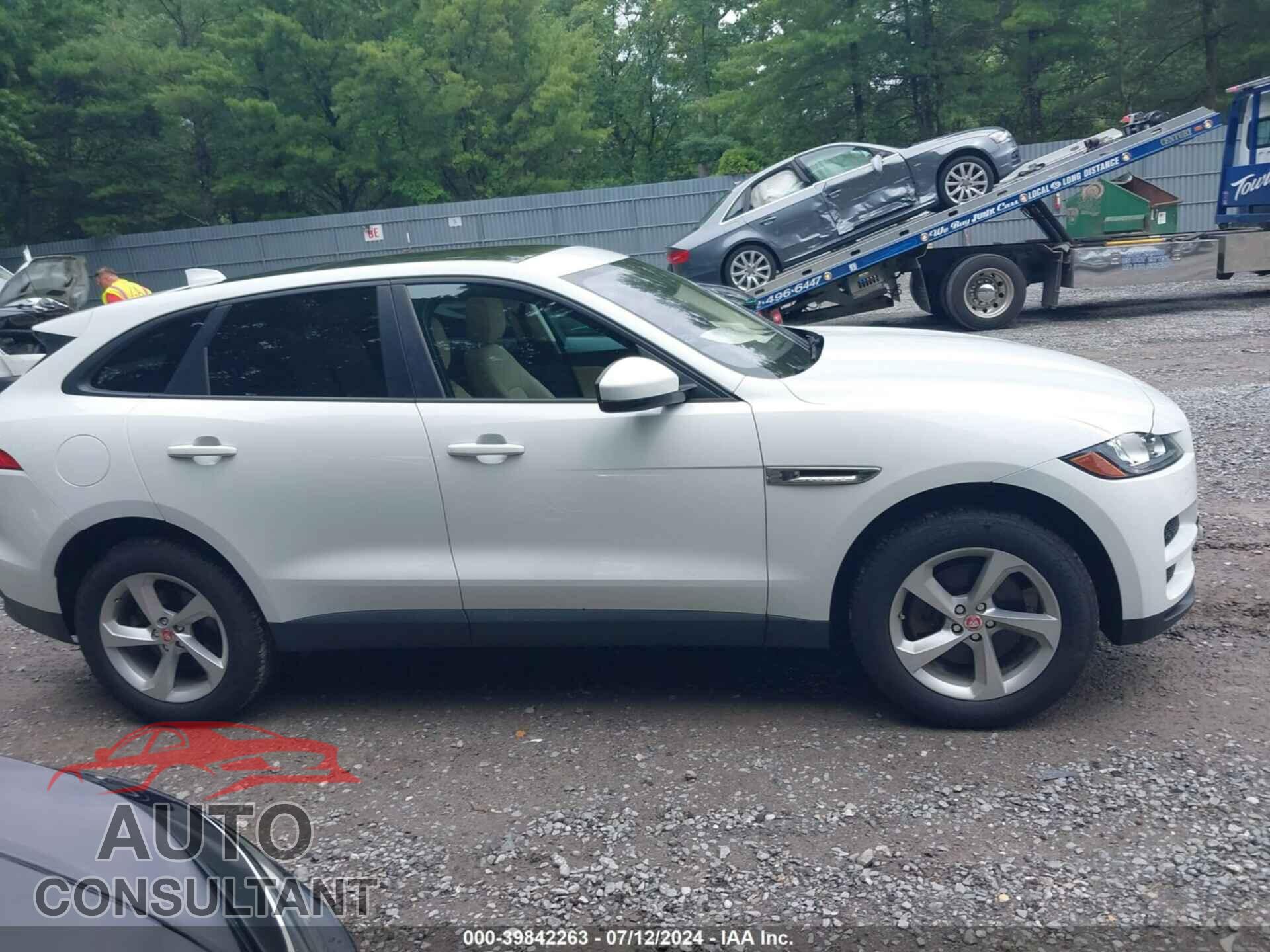 JAGUAR F-PACE 2017 - SADCJ2BV7HA056445