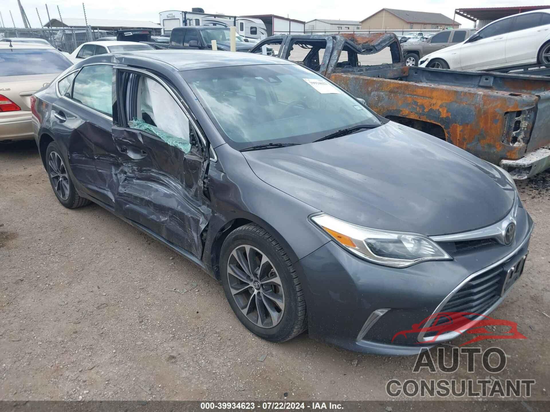 TOYOTA AVALON 2018 - 4T1BK1EB2JU288421