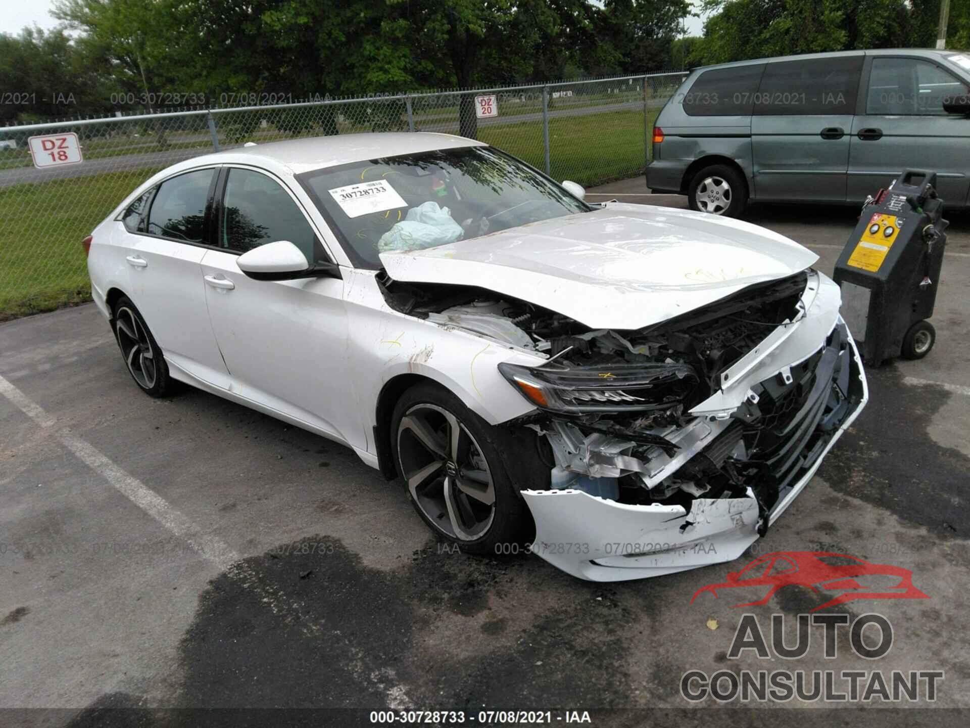 HONDA ACCORD SEDAN 2018 - 1HGCV1F34JA112111