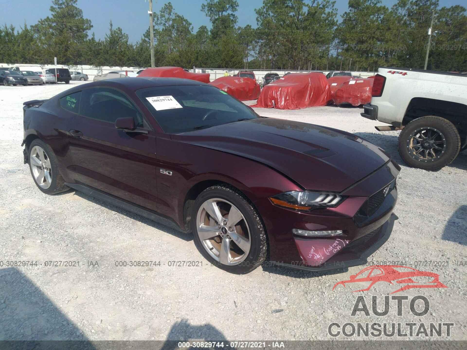 FORD MUSTANG 2018 - 1FA6P8CF1J5118587