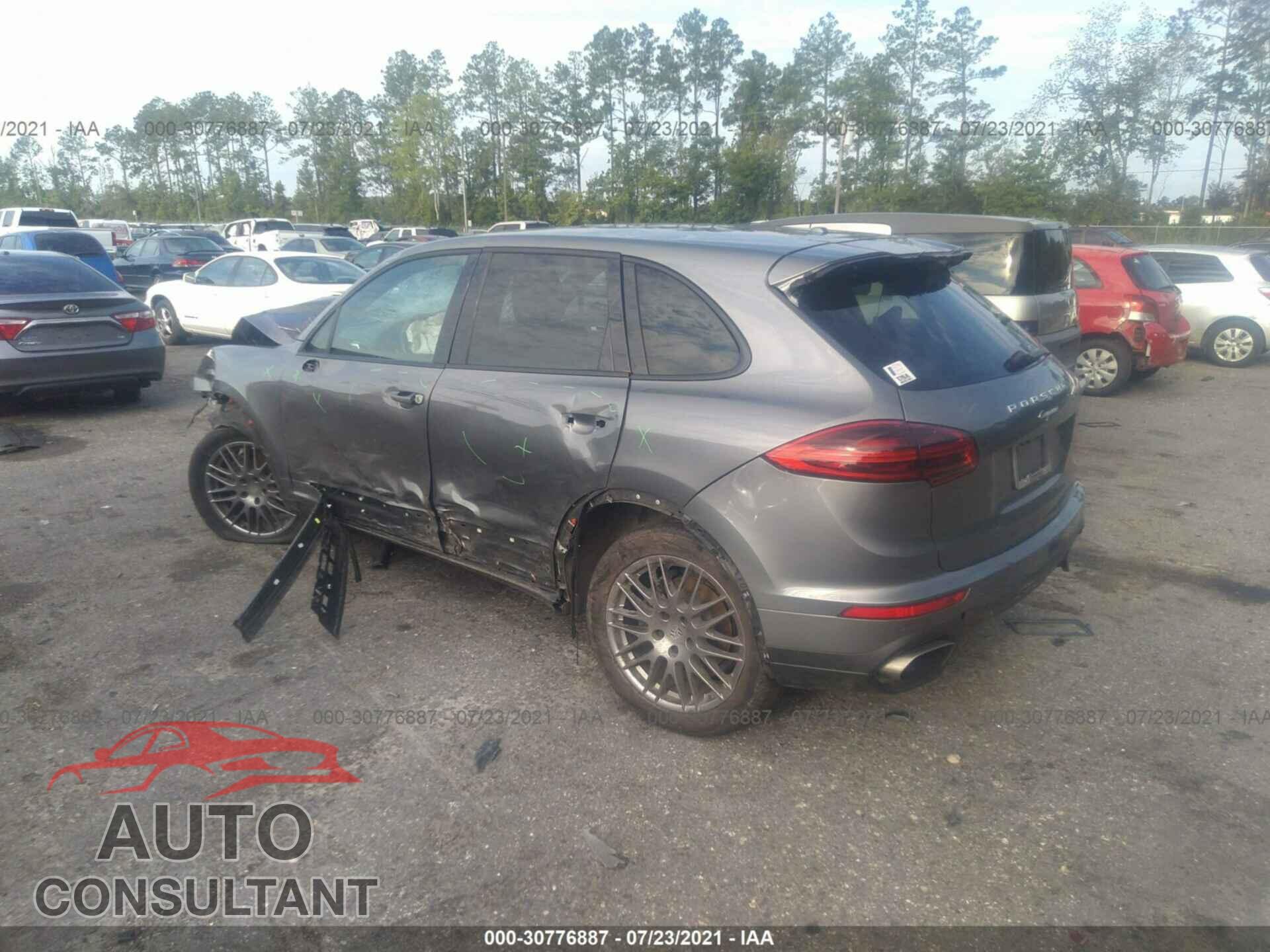 PORSCHE CAYENNE 2016 - WP1AA2A20GKA14409