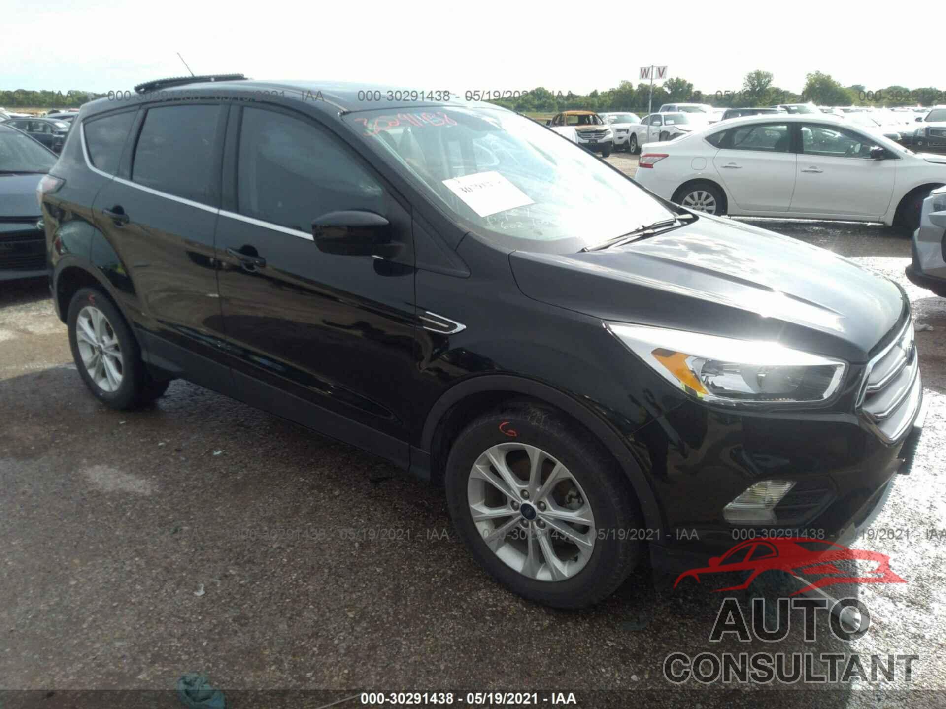 FORD ESCAPE 2017 - 1FMCU0GD5HUB42404