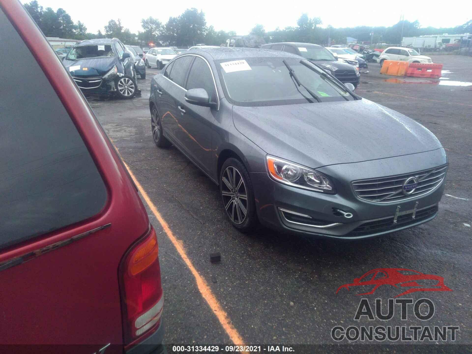 VOLVO S60 2018 - LYV402TK9JB173417