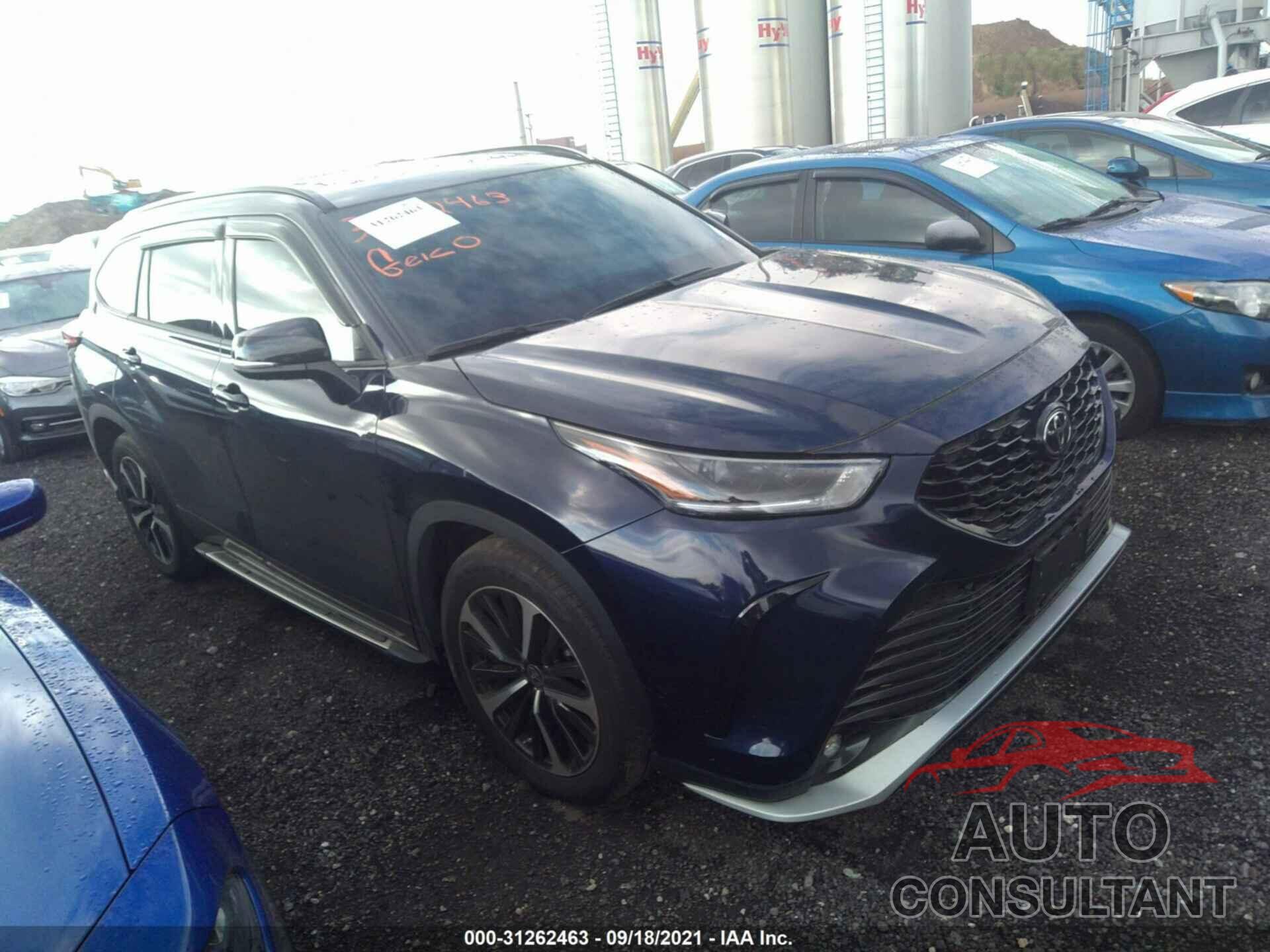 TOYOTA HIGHLANDER 2021 - 5TDLZRBHXMS086575