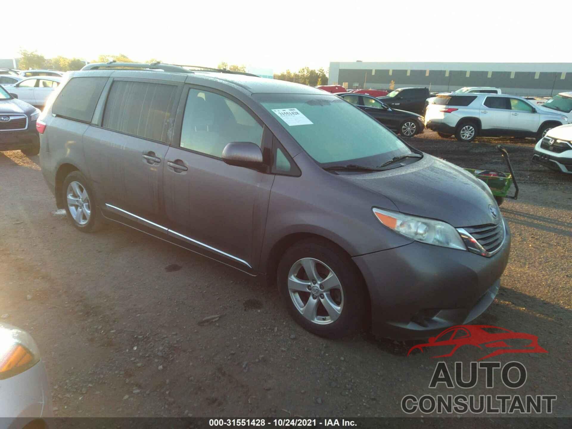 TOYOTA SIENNA 2017 - 5TDKZ3DCXHS789769