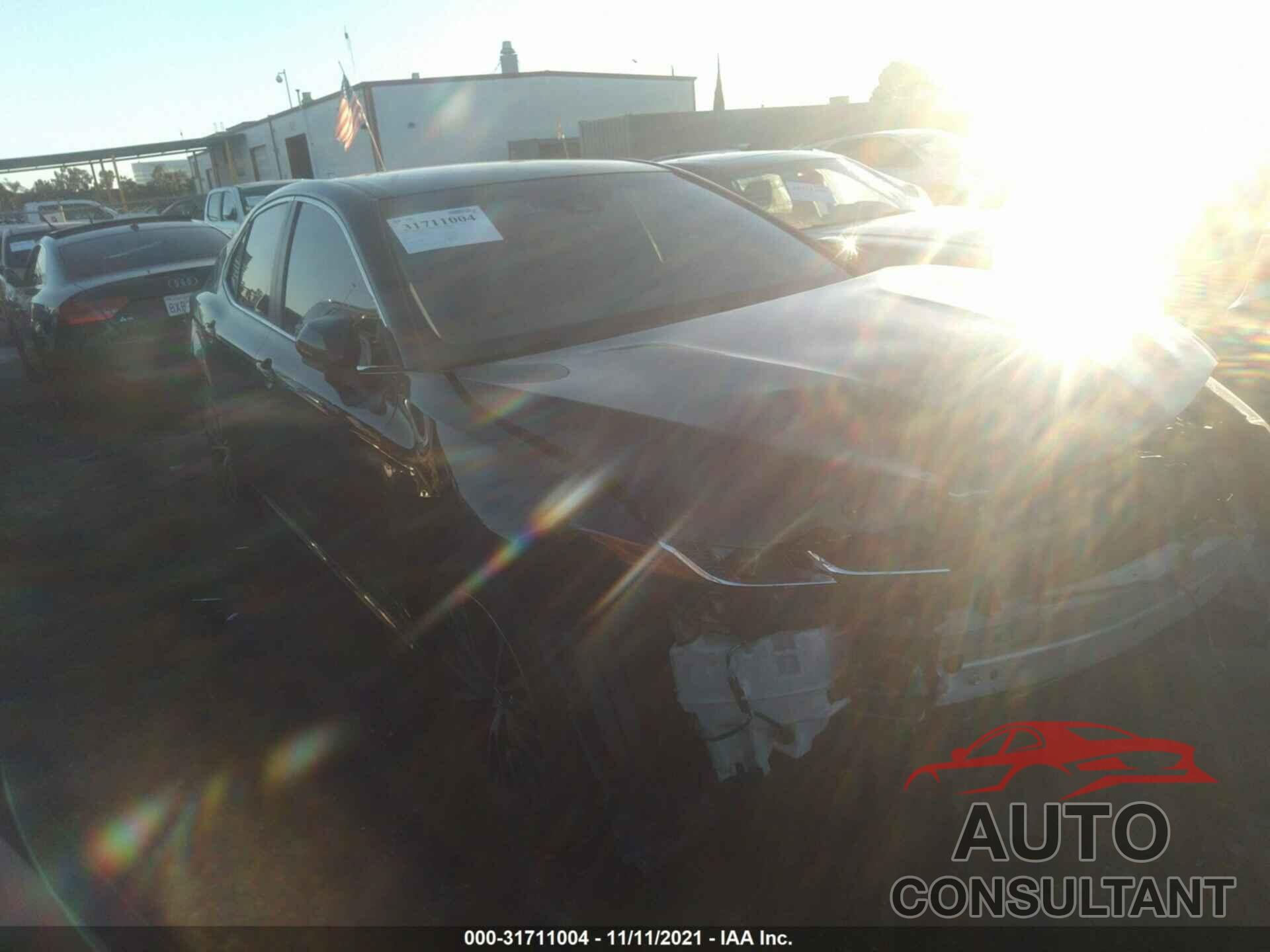 TOYOTA CAMRY 2018 - JTNB11HK3J3050145