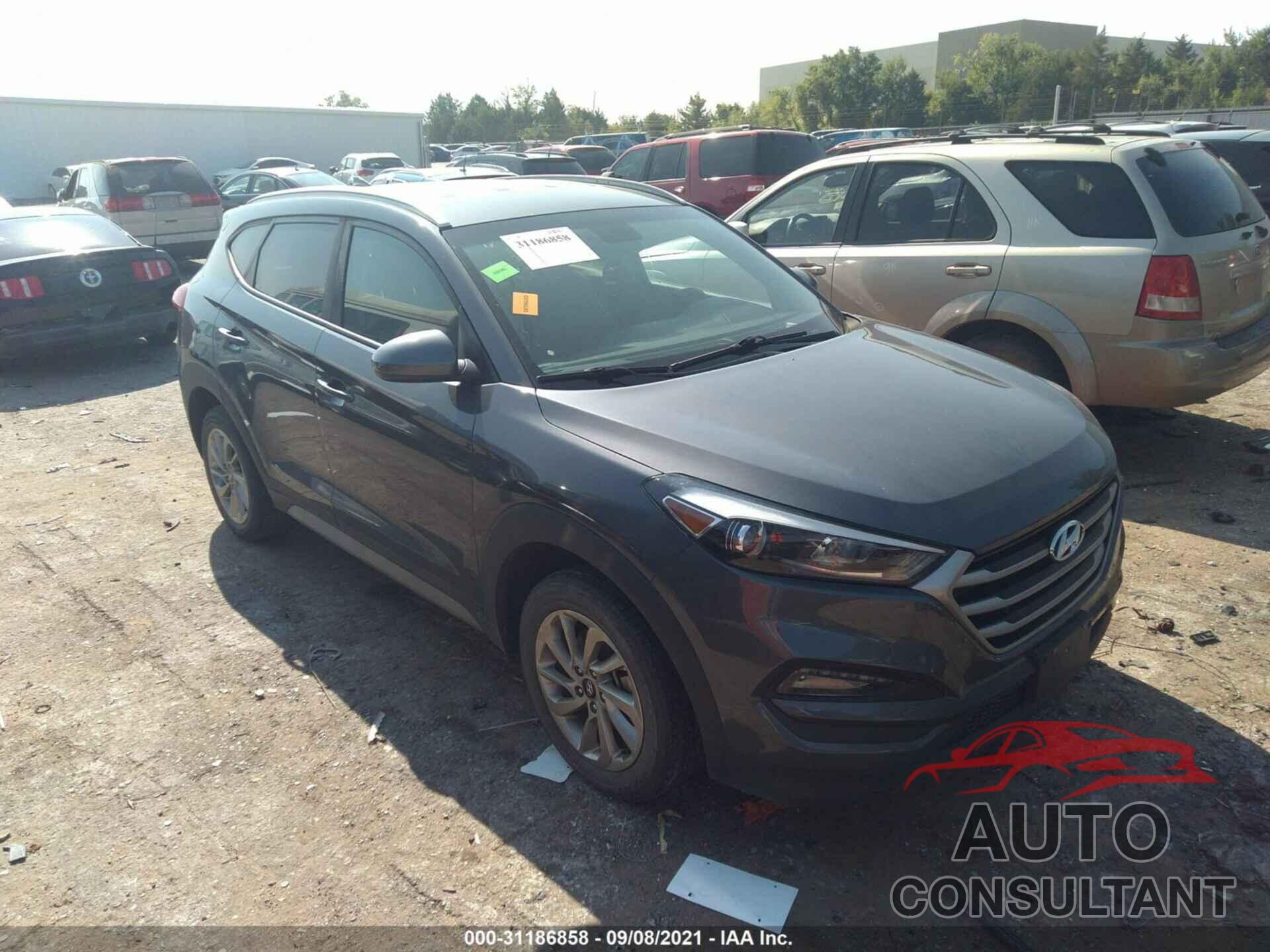 HYUNDAI TUCSON 2018 - KM8J3CA4XJU597288