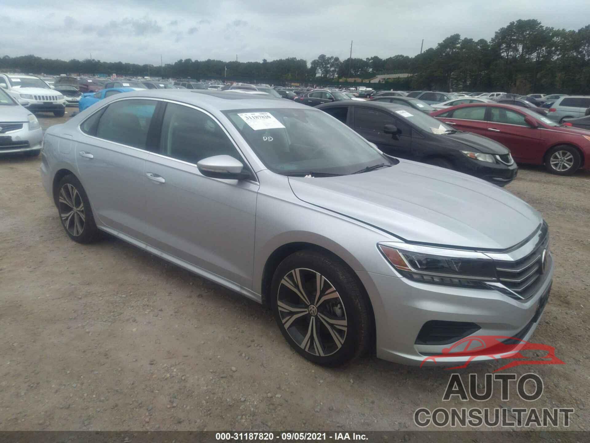 VOLKSWAGEN PASSAT 2021 - 1VWSA7A38MC003270