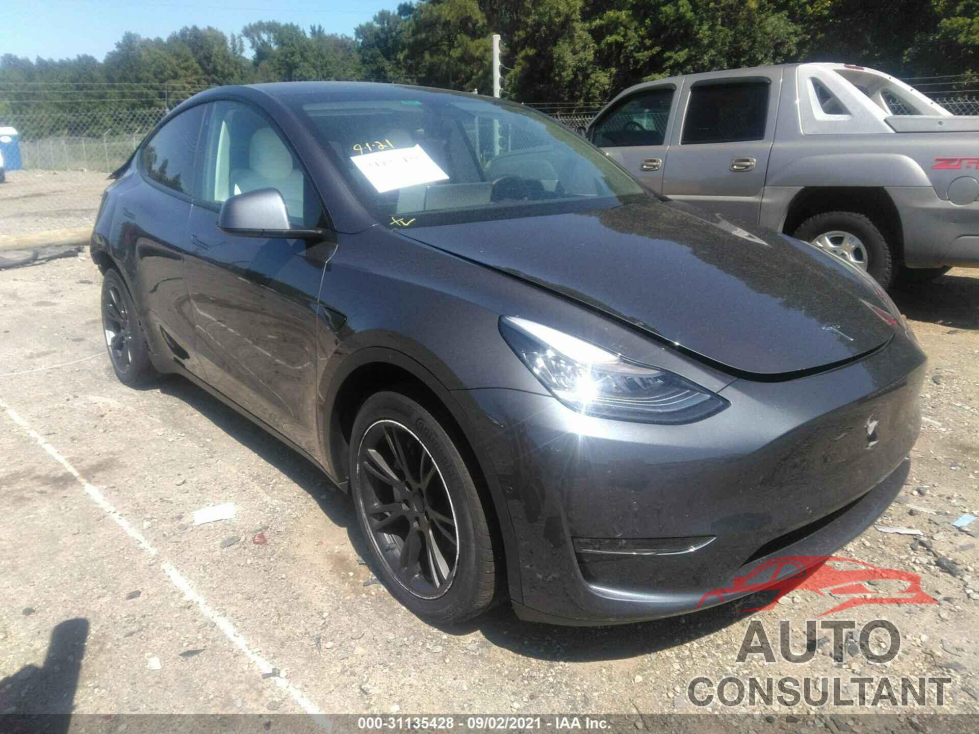TESLA MODEL Y 2020 - 5YJYGDEE9LF021378