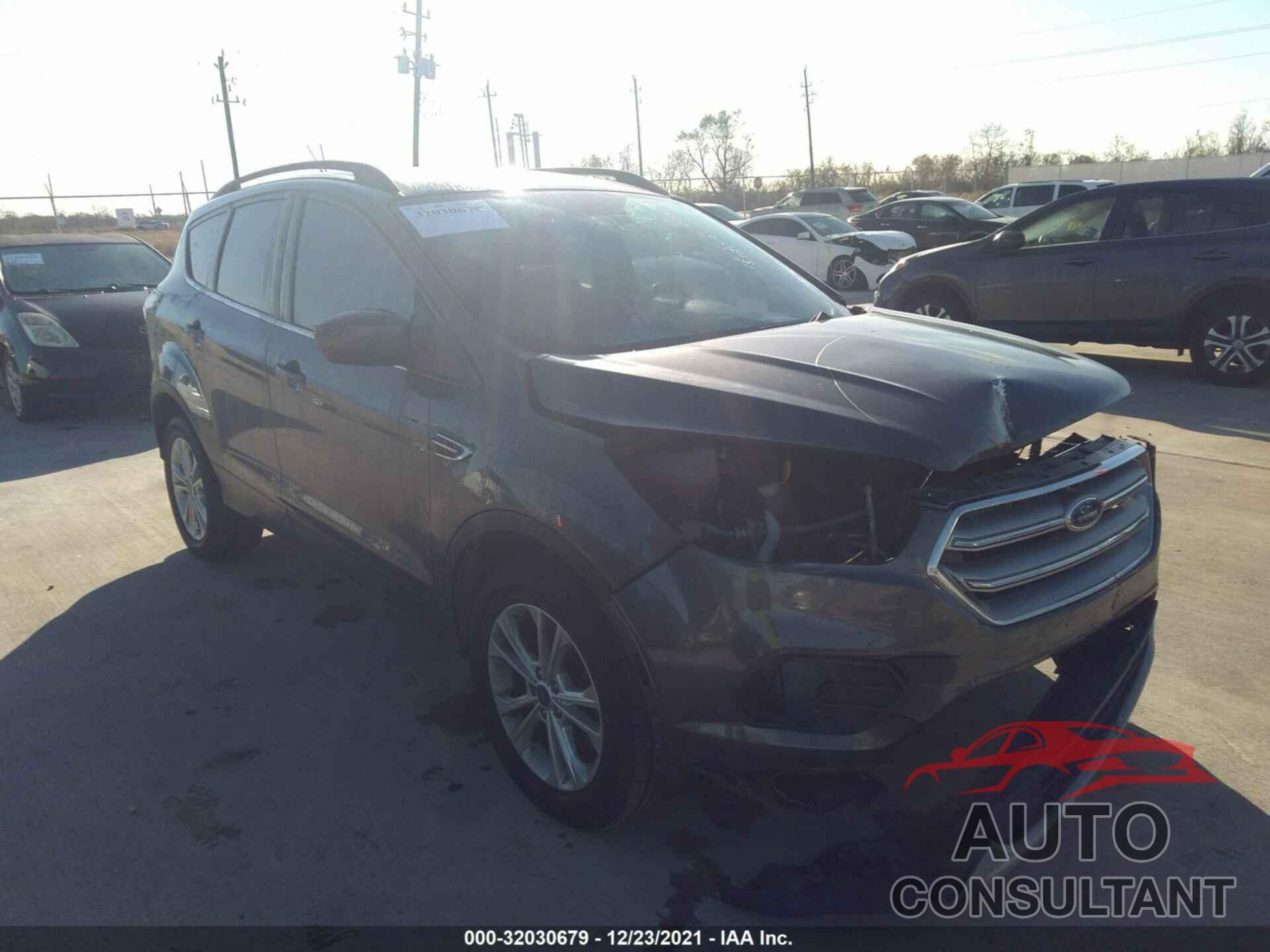 FORD ESCAPE 2017 - 1FMCU9G9XHUB05249