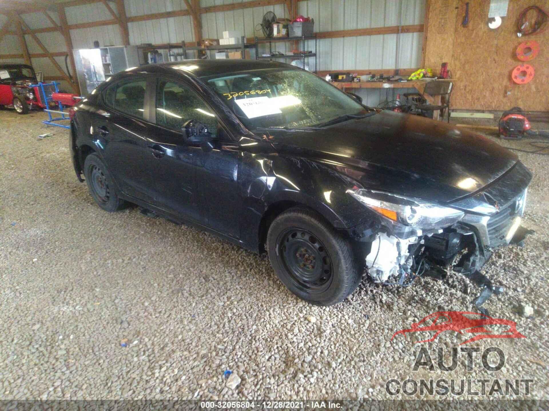 MAZDA MAZDA3 4-DOOR 2018 - 3MZBN1U77JM162310