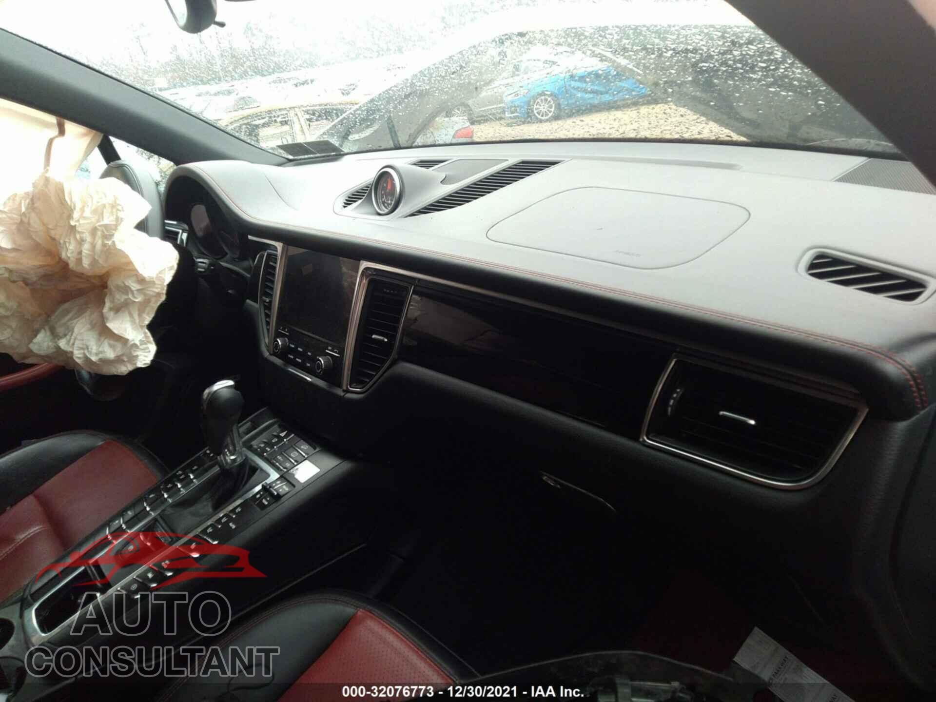 PORSCHE MACAN 2017 - WP1AA2A52HLB06630