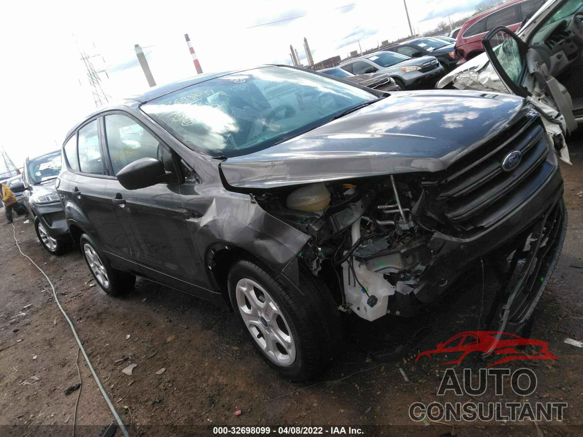FORD ESCAPE 2018 - 1FMCU0F74JUA20019