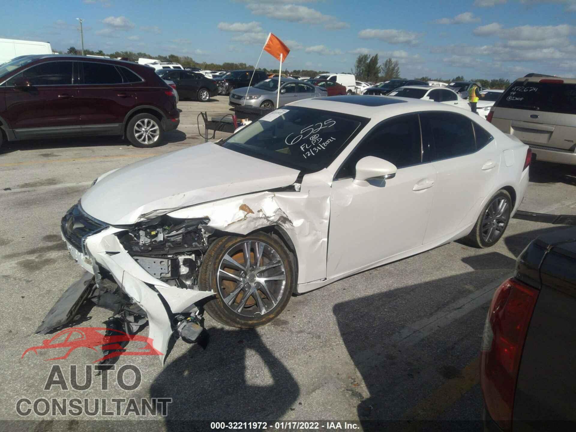 LEXUS IS 2019 - JTHBA1D23K5096525
