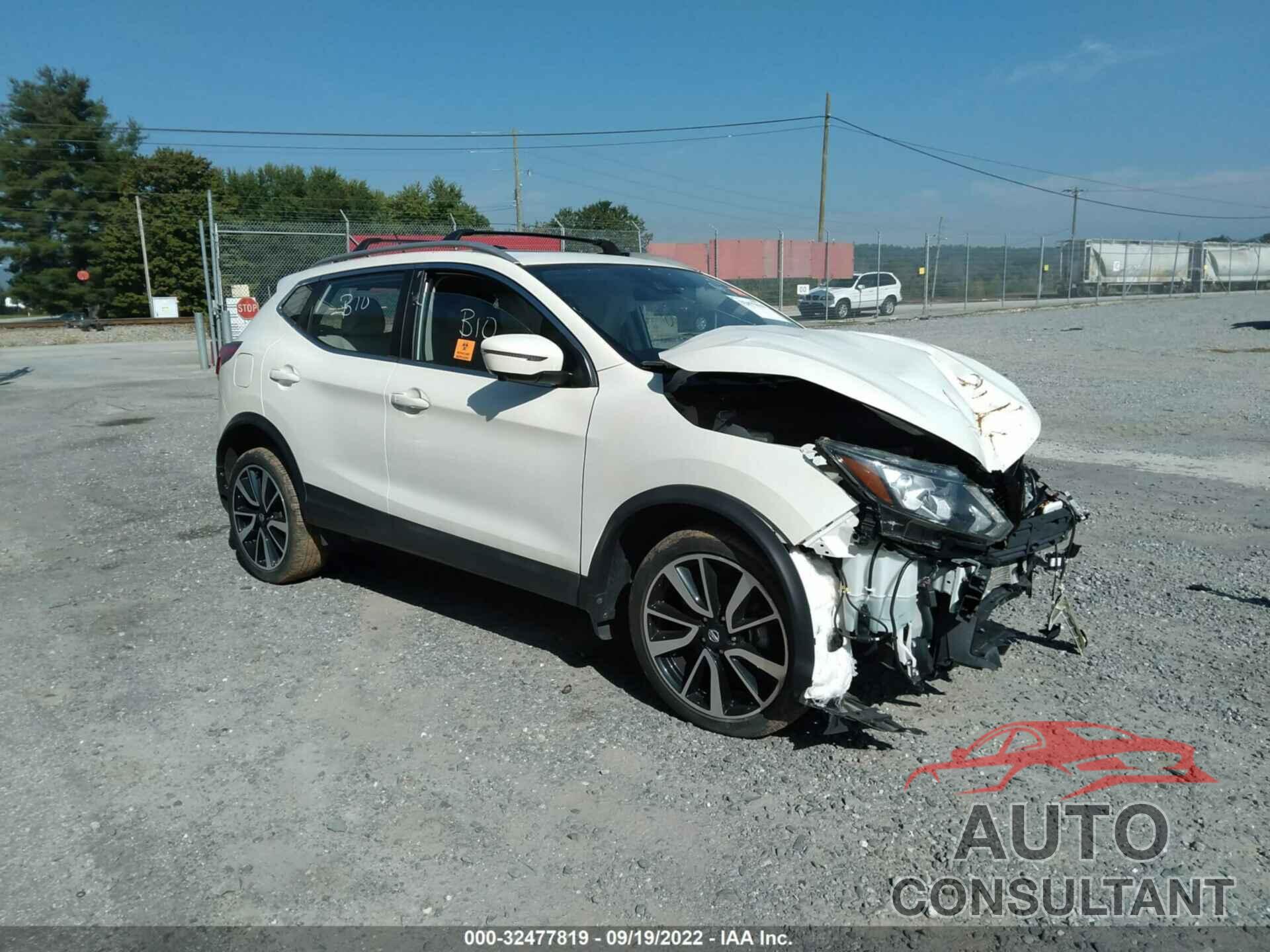 NISSAN ROGUE SPORT 2017 - JN1BJ1CPXHW018506