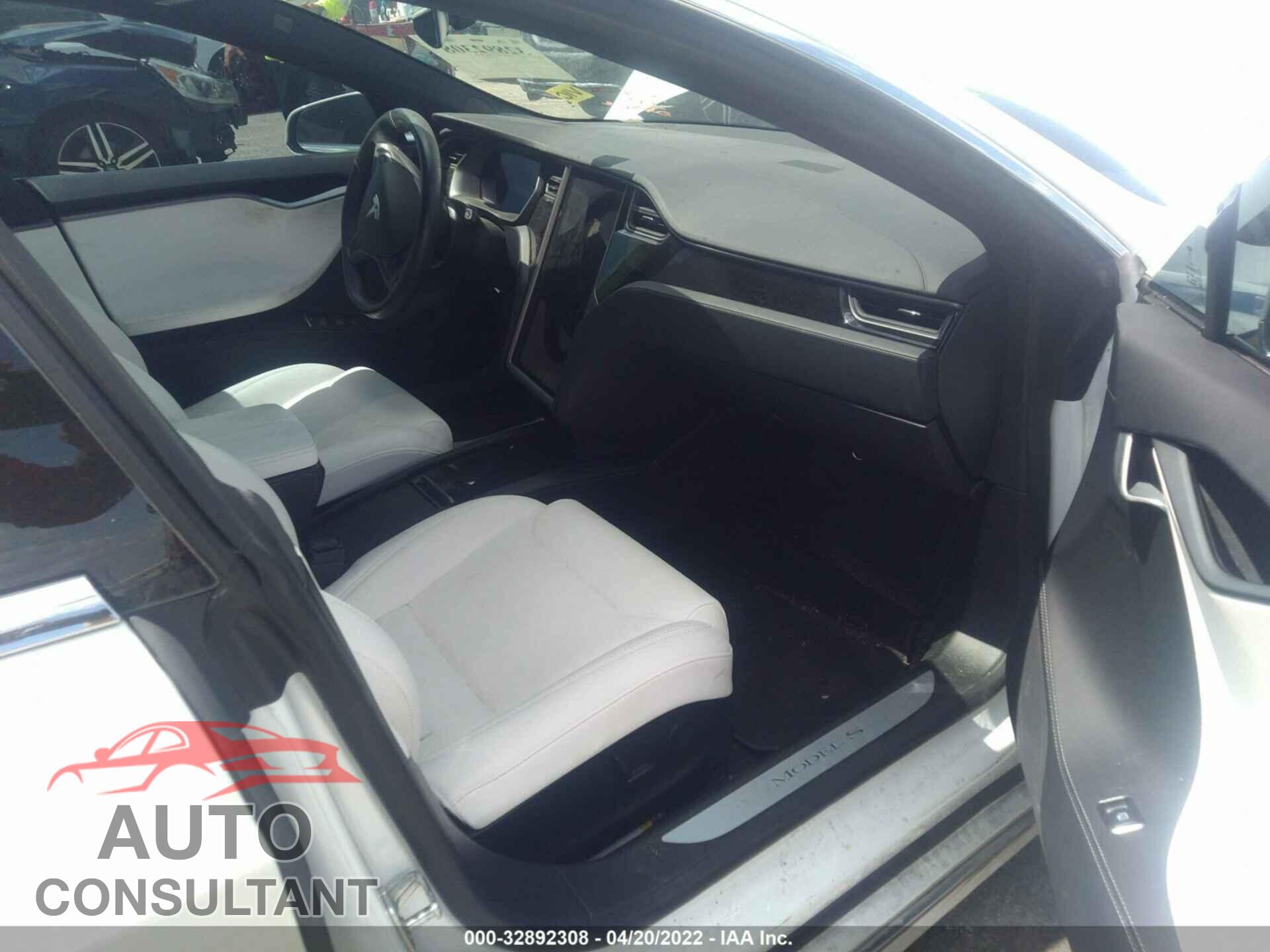 TESLA MODEL S 2019 - 5YJSA1E21KF306067